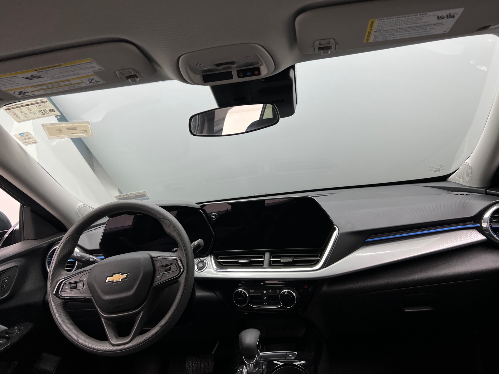 Thumbnail: 2025 Chevrolet Trax - 2