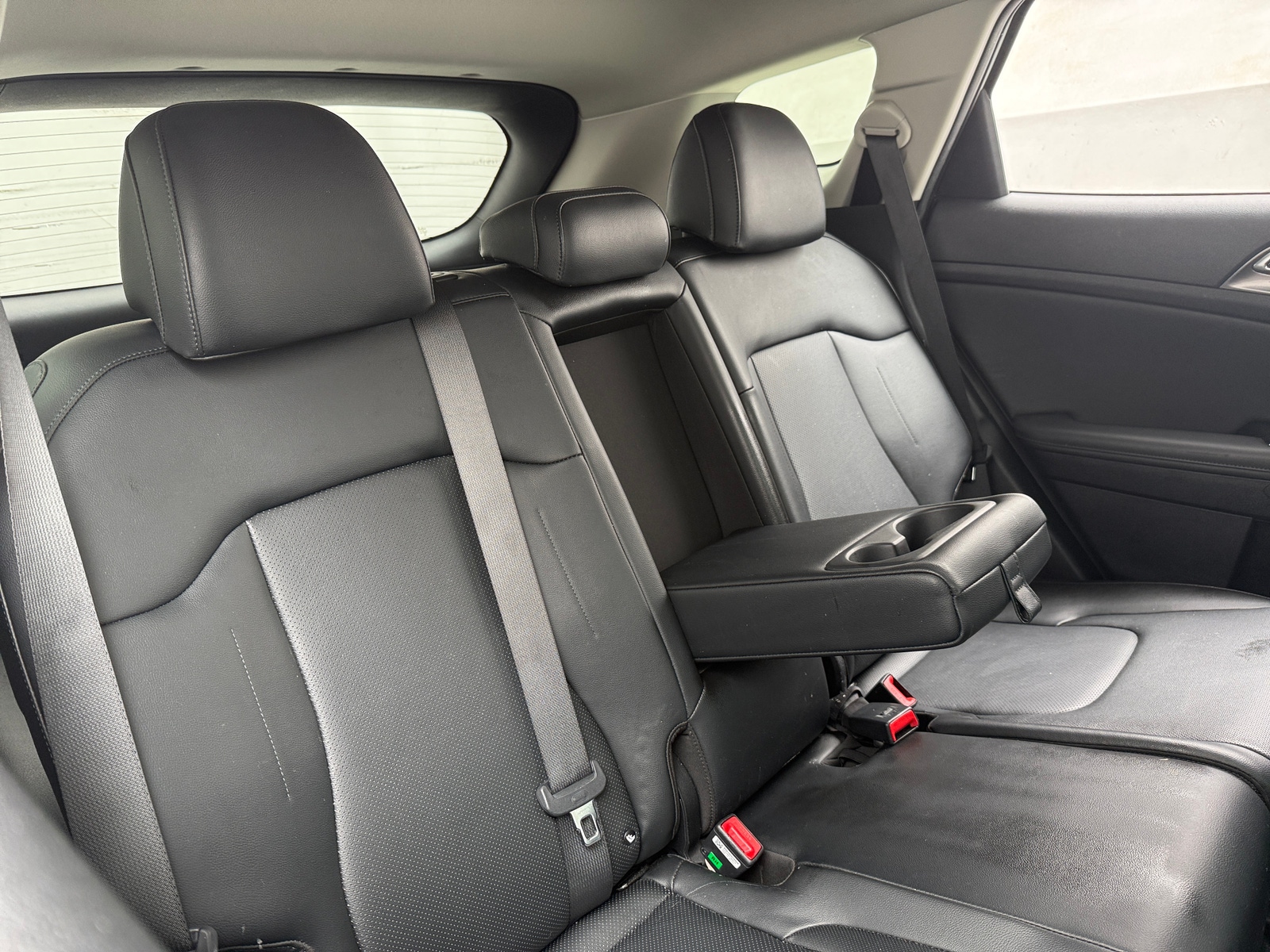 Thumbnail: 2023 Kia Sportage - 5