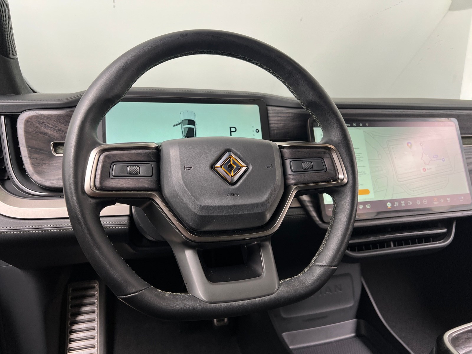 Thumbnail: 2022 Rivian R1T - 4