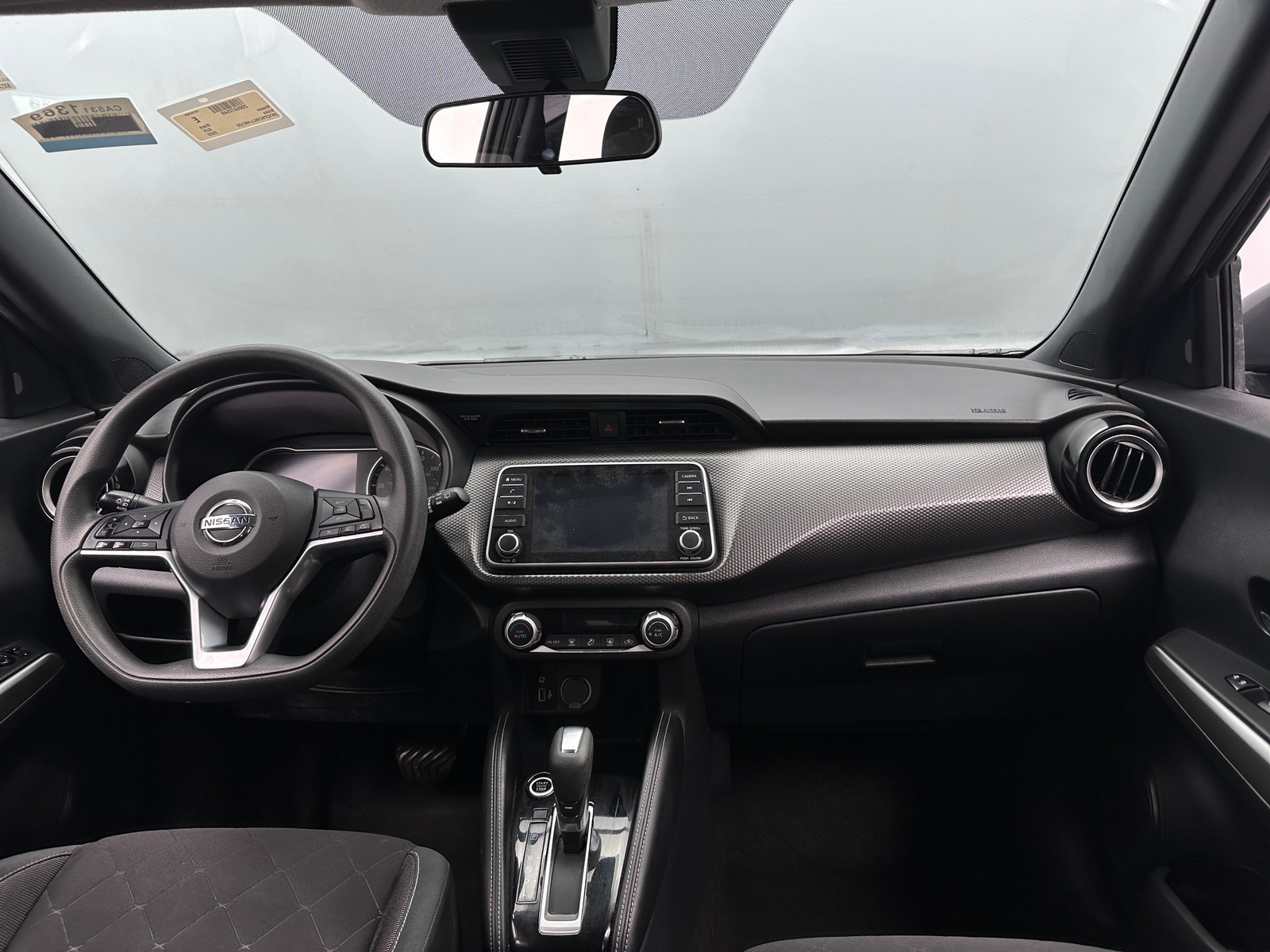 Thumbnail: 2020 Nissan Kicks - 3