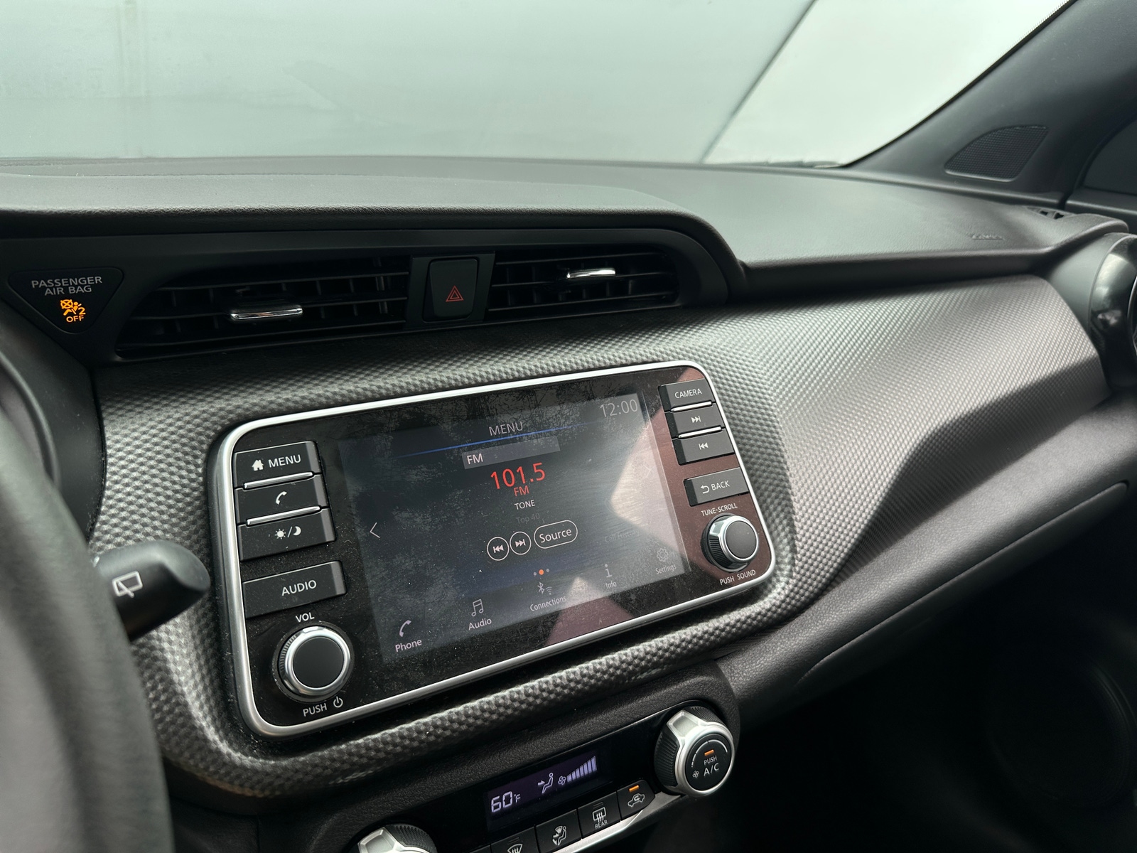 Thumbnail: 2020 Nissan Kicks - 4