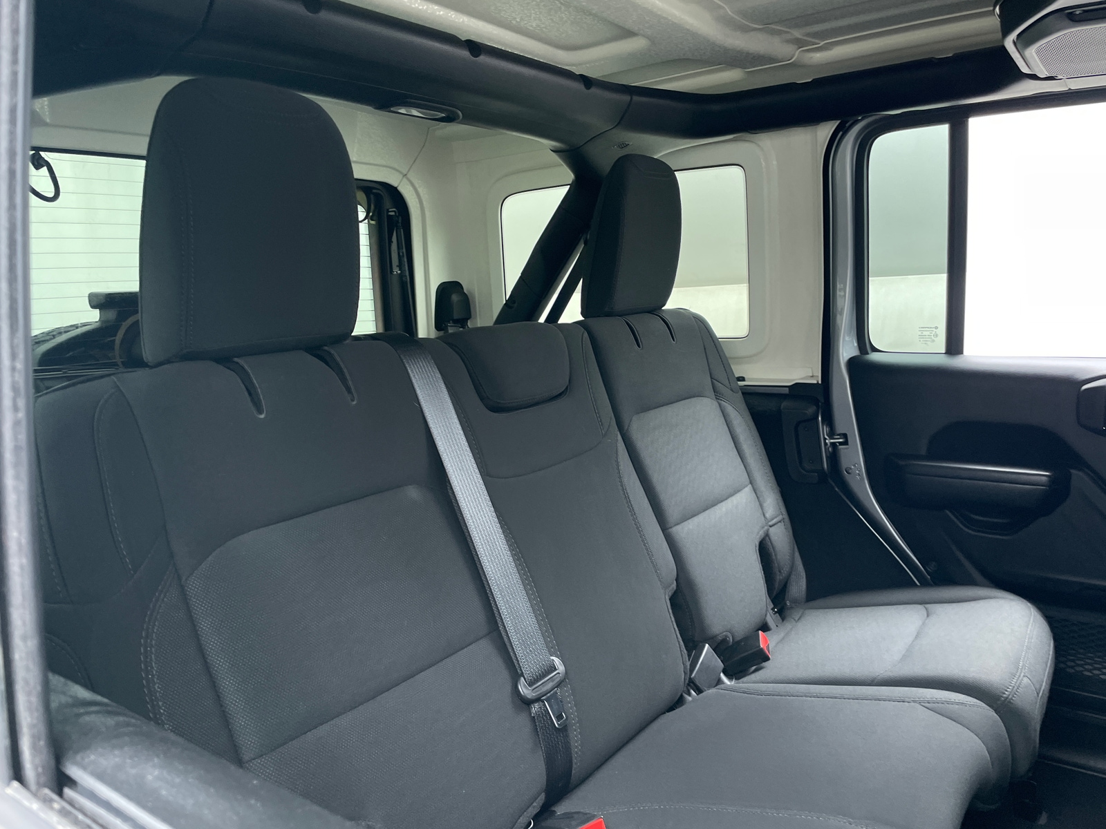 Thumbnail: 2019 Jeep Wrangler - 6