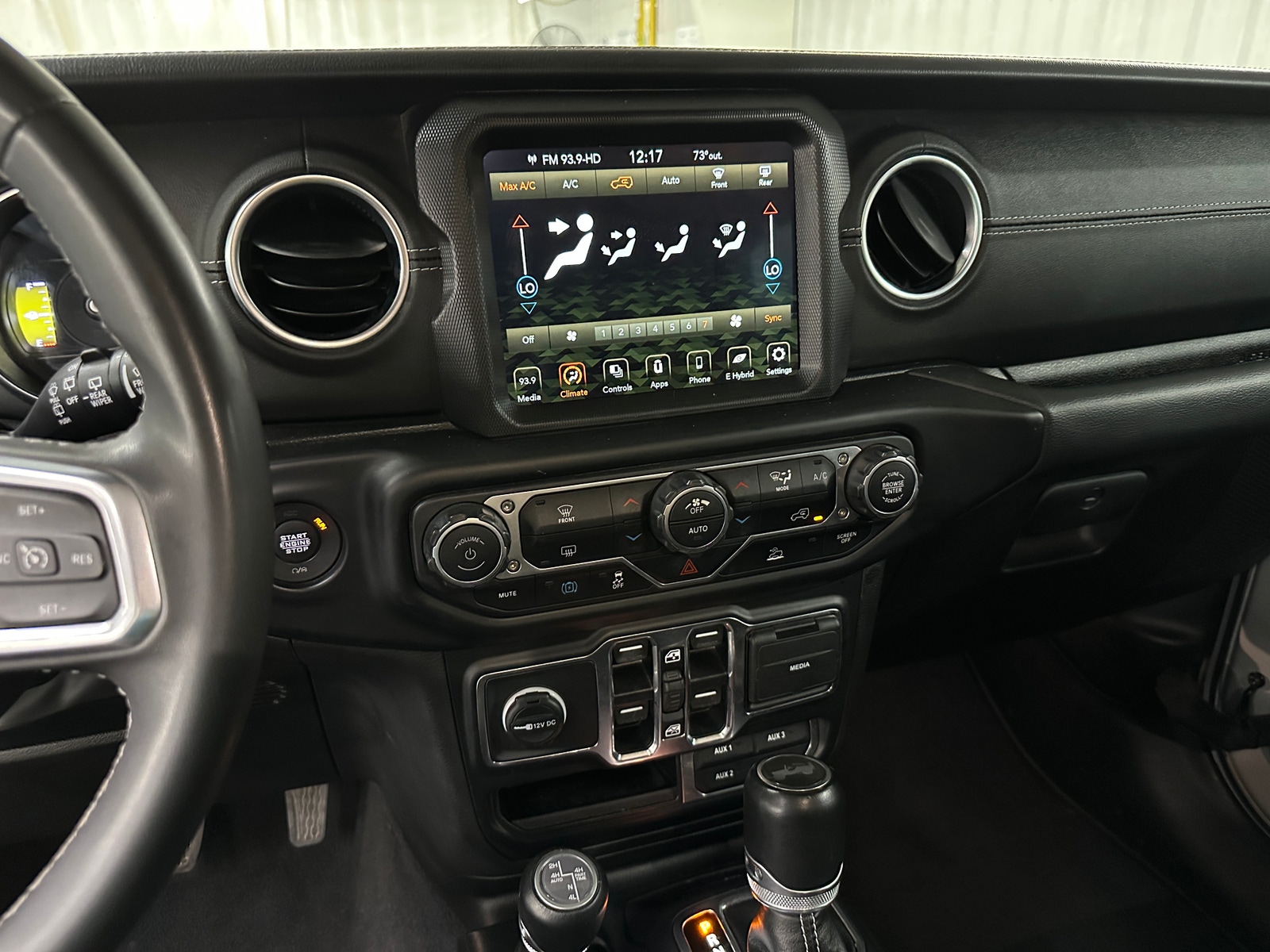 Thumbnail: 2023 Jeep Wrangler - 3
