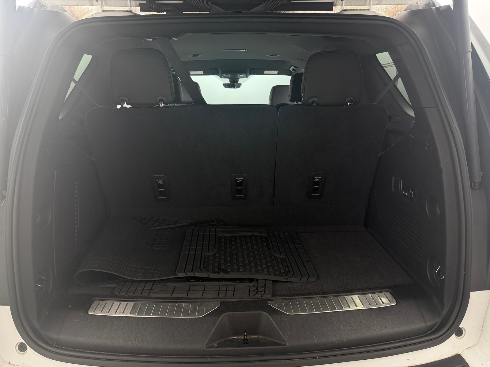 Thumbnail: 2021 Chevrolet Tahoe - 6