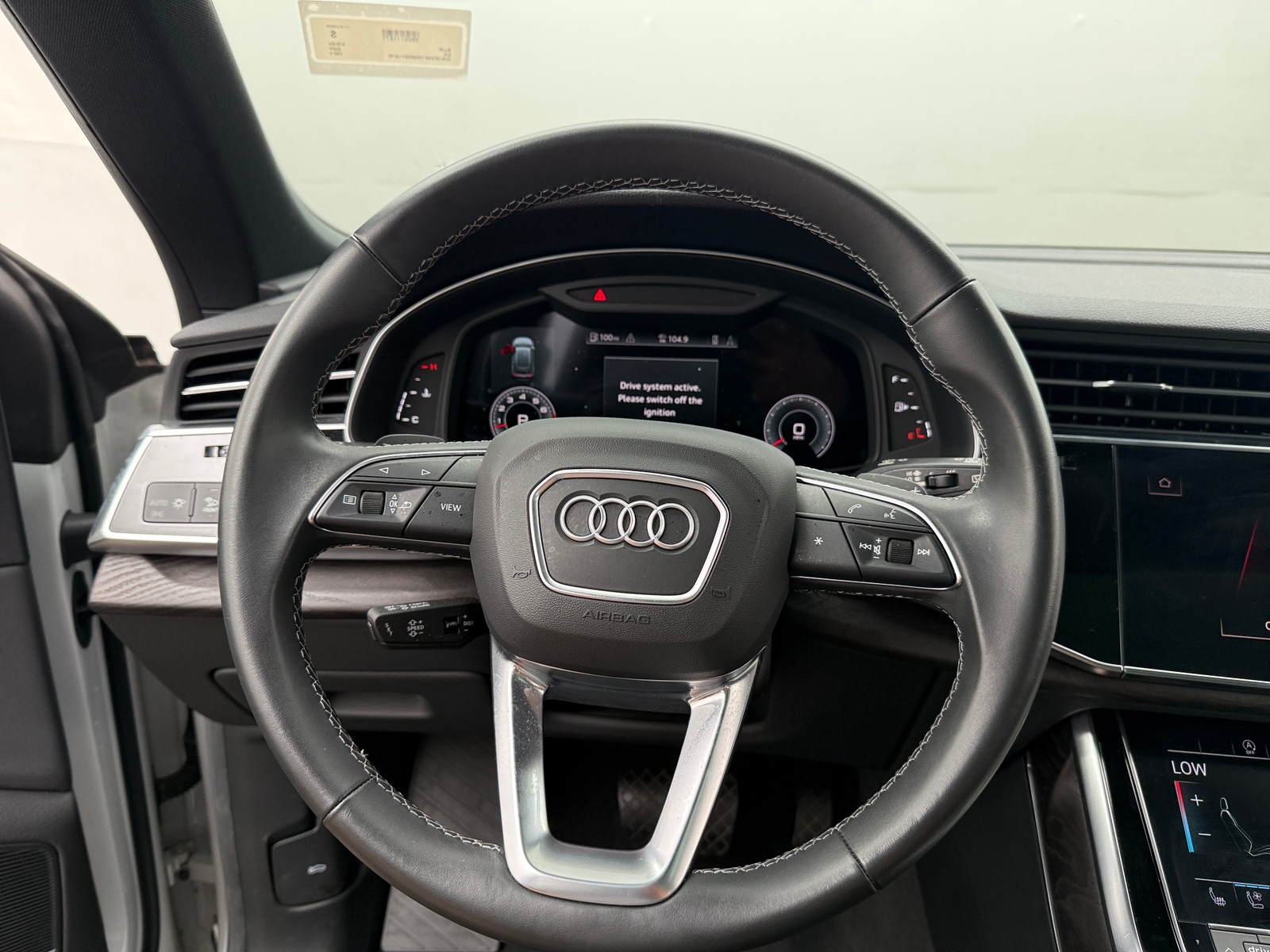 Thumbnail: 2021 Audi Q8 - 4