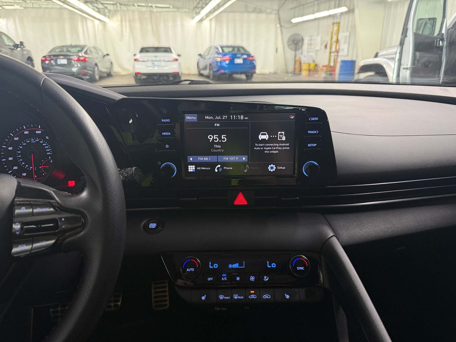 Thumbnail: 2021 Hyundai Elantra - 4