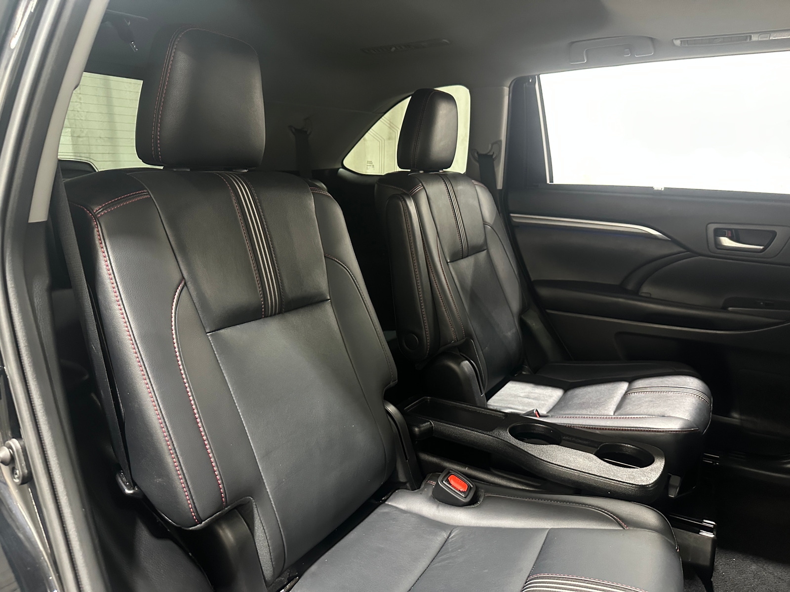 Thumbnail: 2019 Toyota Highlander - 5