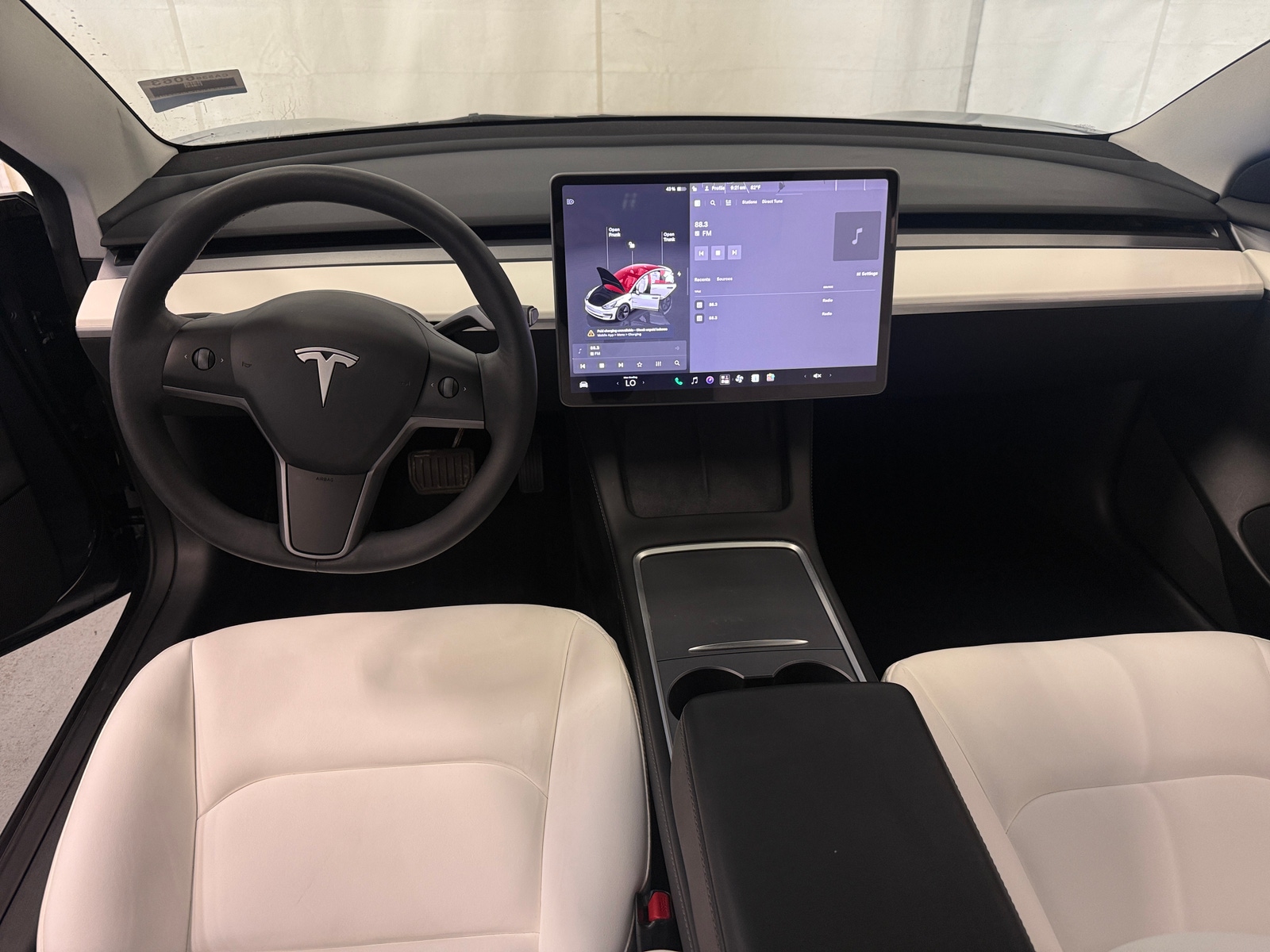 Thumbnail: 2023 Tesla Model 3 - 2