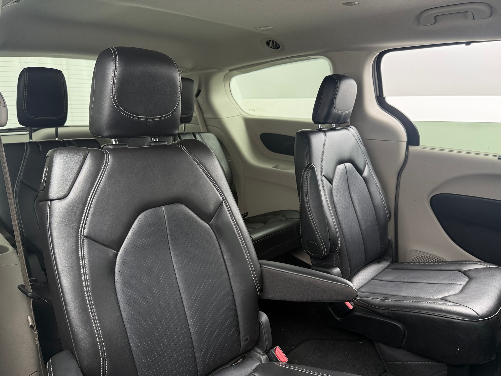Thumbnail: 2024 Chrysler Pacifica - 5