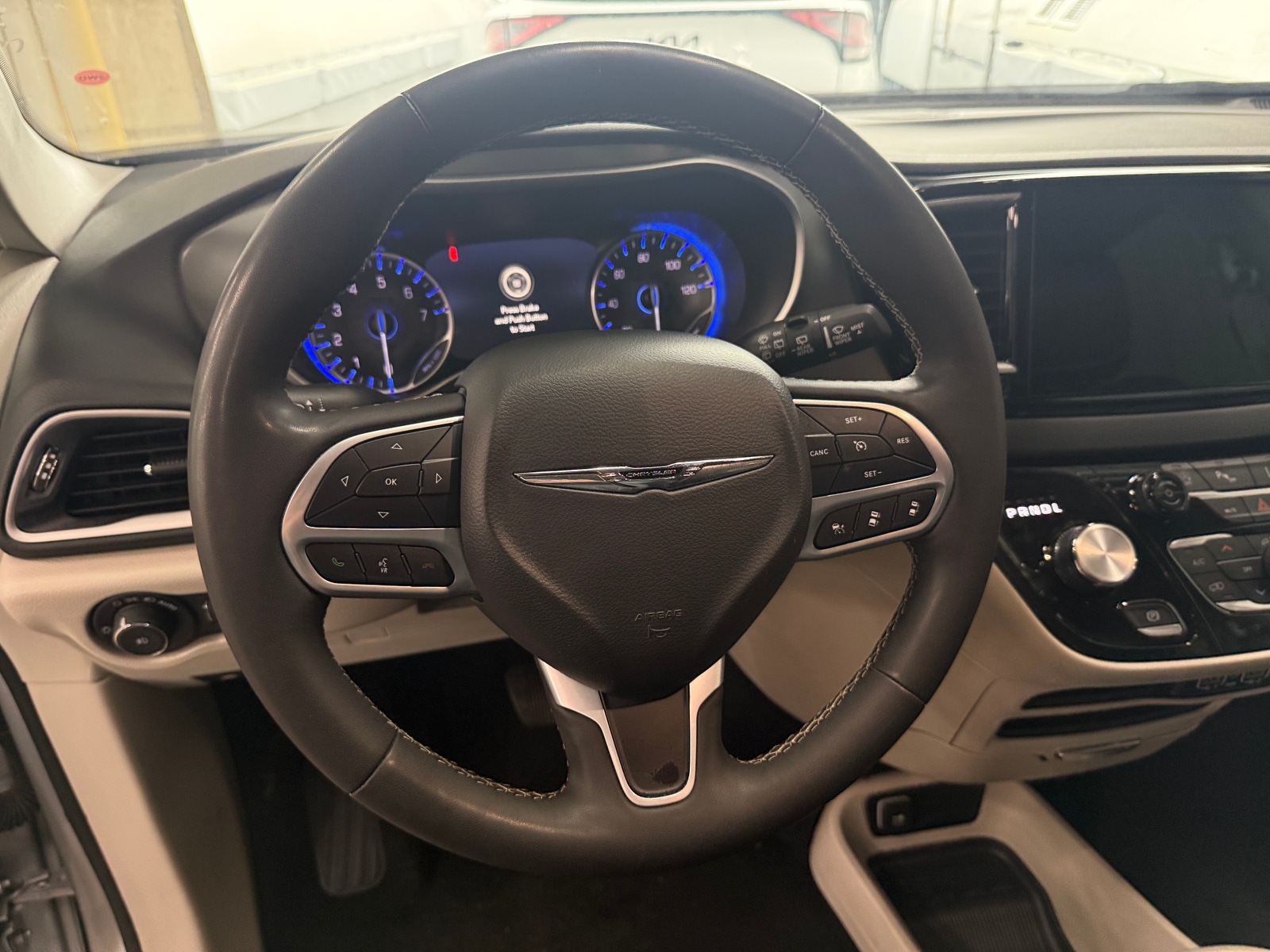 Thumbnail: 2024 Chrysler Pacifica - 4
