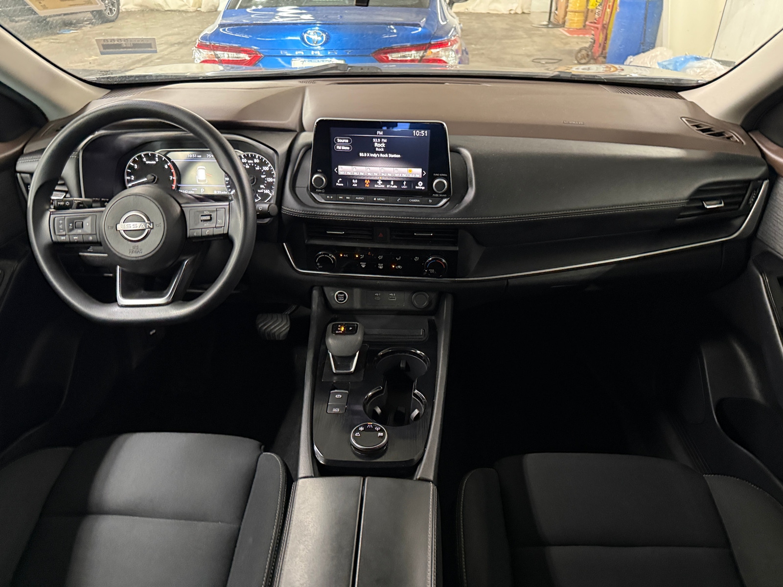 Thumbnail: 2023 Nissan Rogue - 3