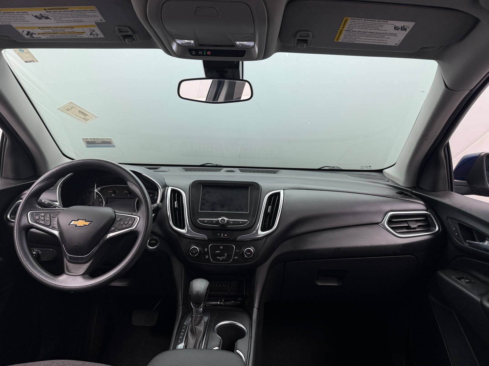 Thumbnail: 2022 Chevrolet Equinox - 3