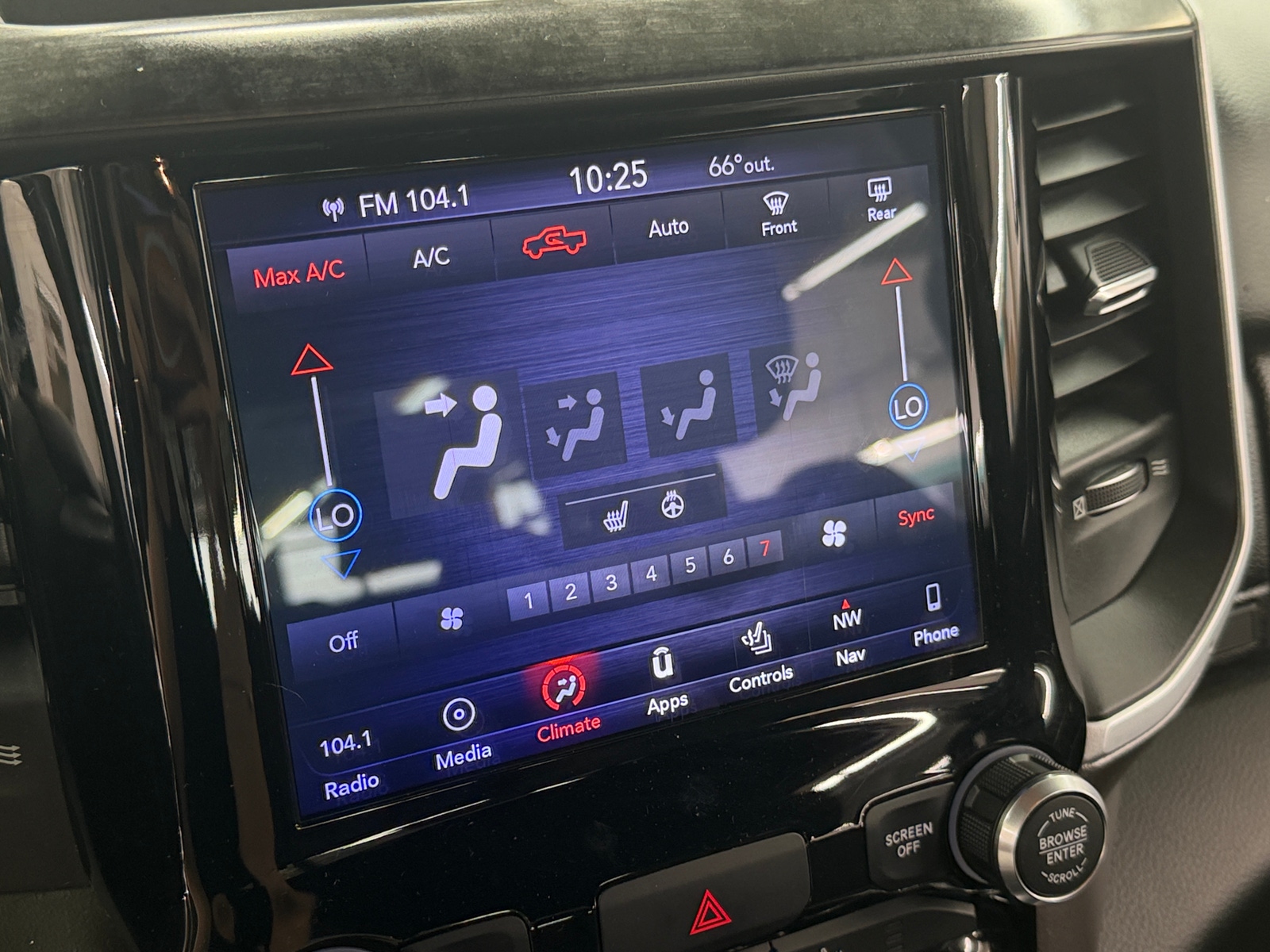 Thumbnail: 2019 RAM 1500 - 4