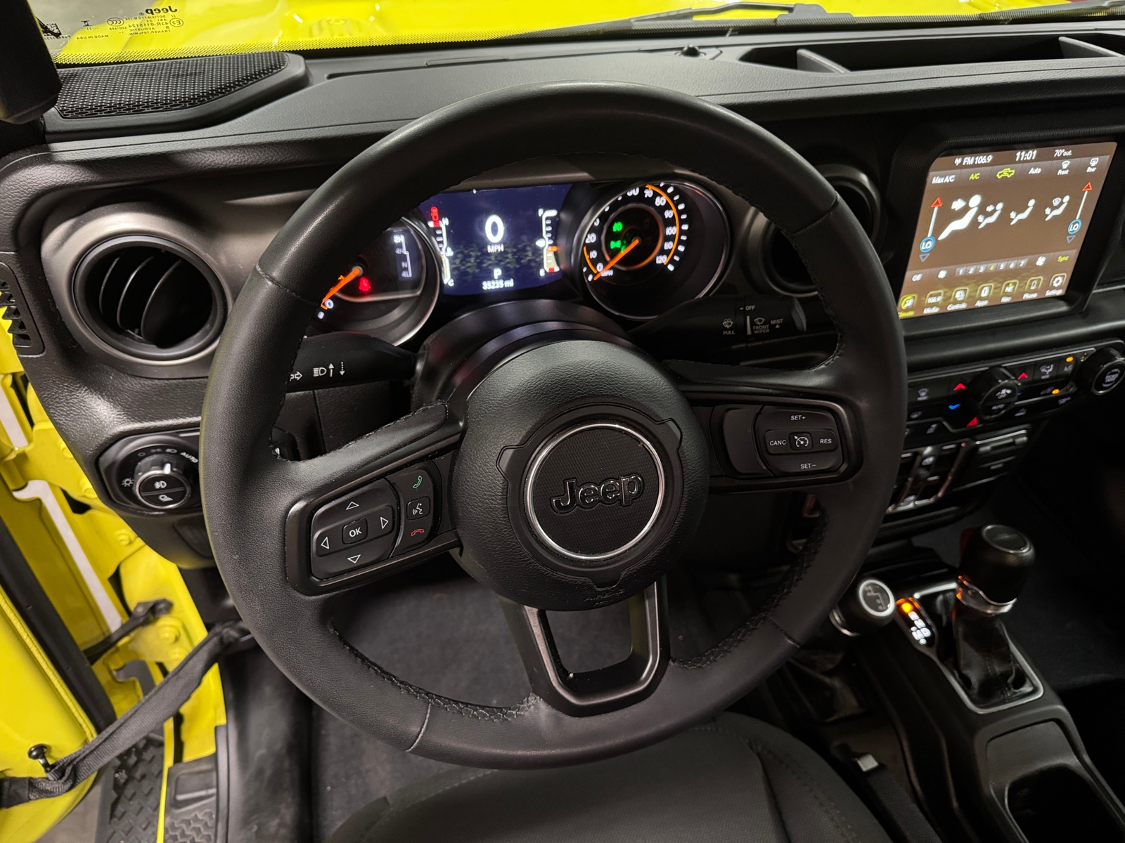 Thumbnail: 2023 Jeep Gladiator - 5