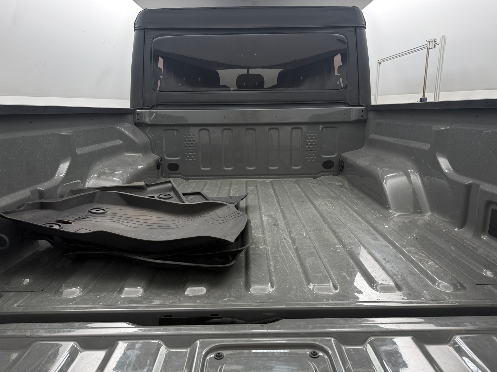 Thumbnail: 2022 Jeep Gladiator - 7