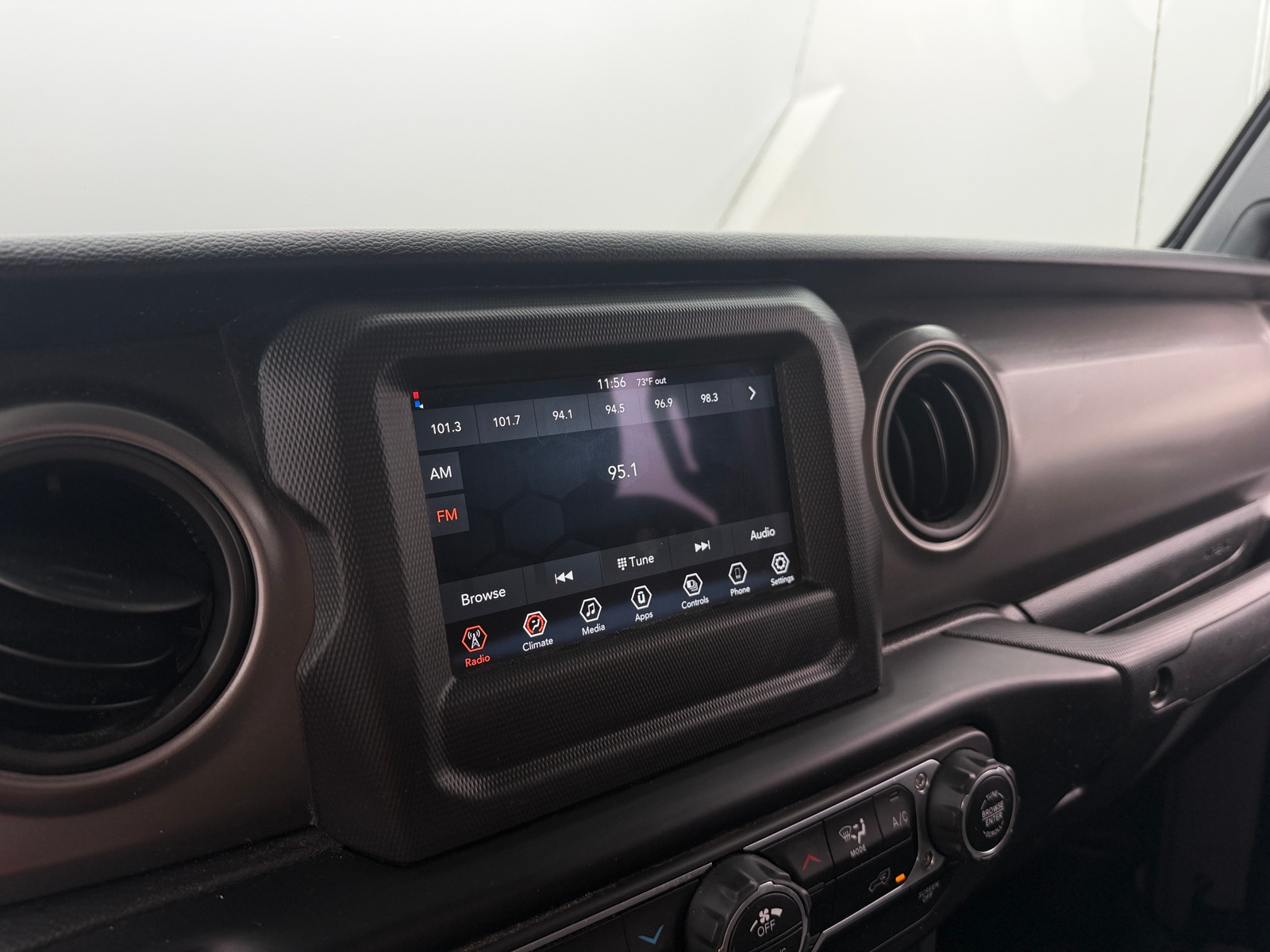 Thumbnail: 2022 Jeep Gladiator - 4