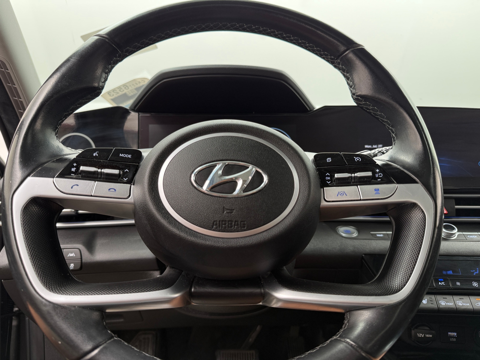 Thumbnail: 2021 Hyundai Elantra - 4
