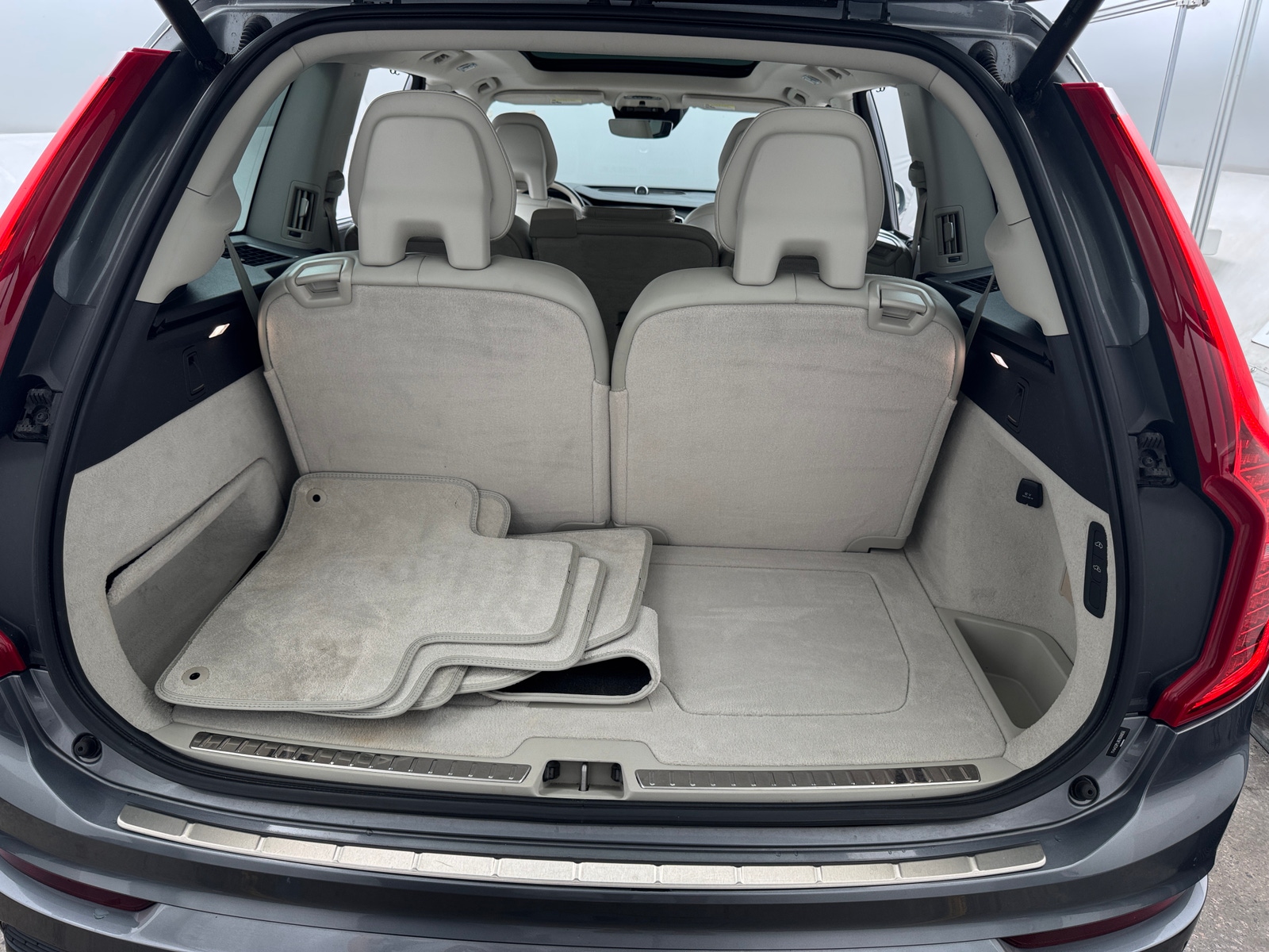Thumbnail: 2016 Volvo XC90 - 6