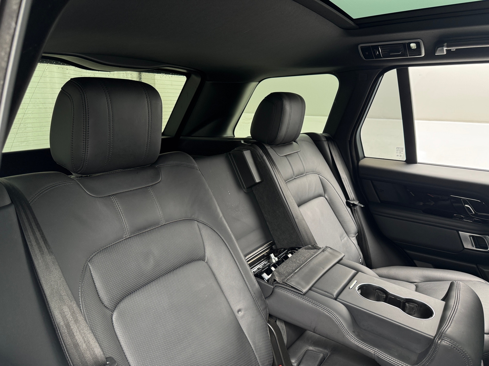 Thumbnail: 2021 Land Rover Range Rover - 5