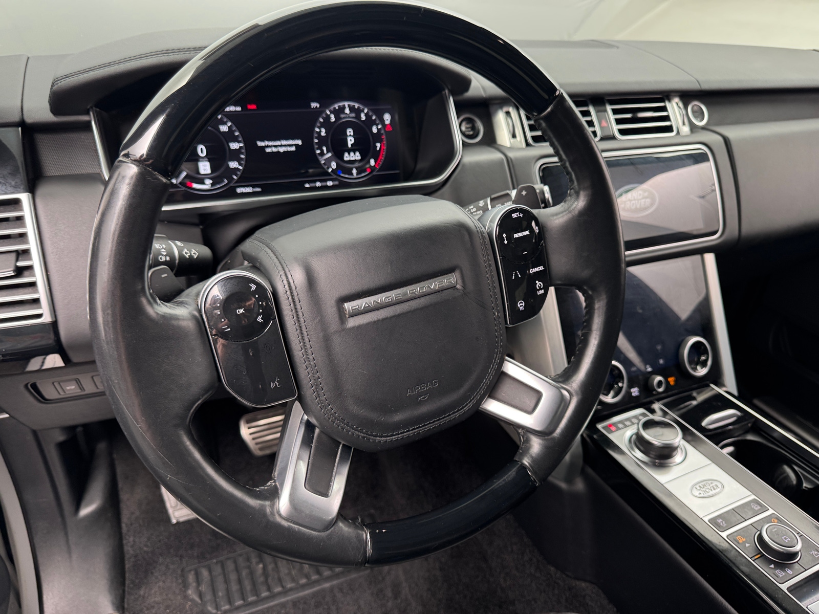 Thumbnail: 2021 Land Rover Range Rover - 4