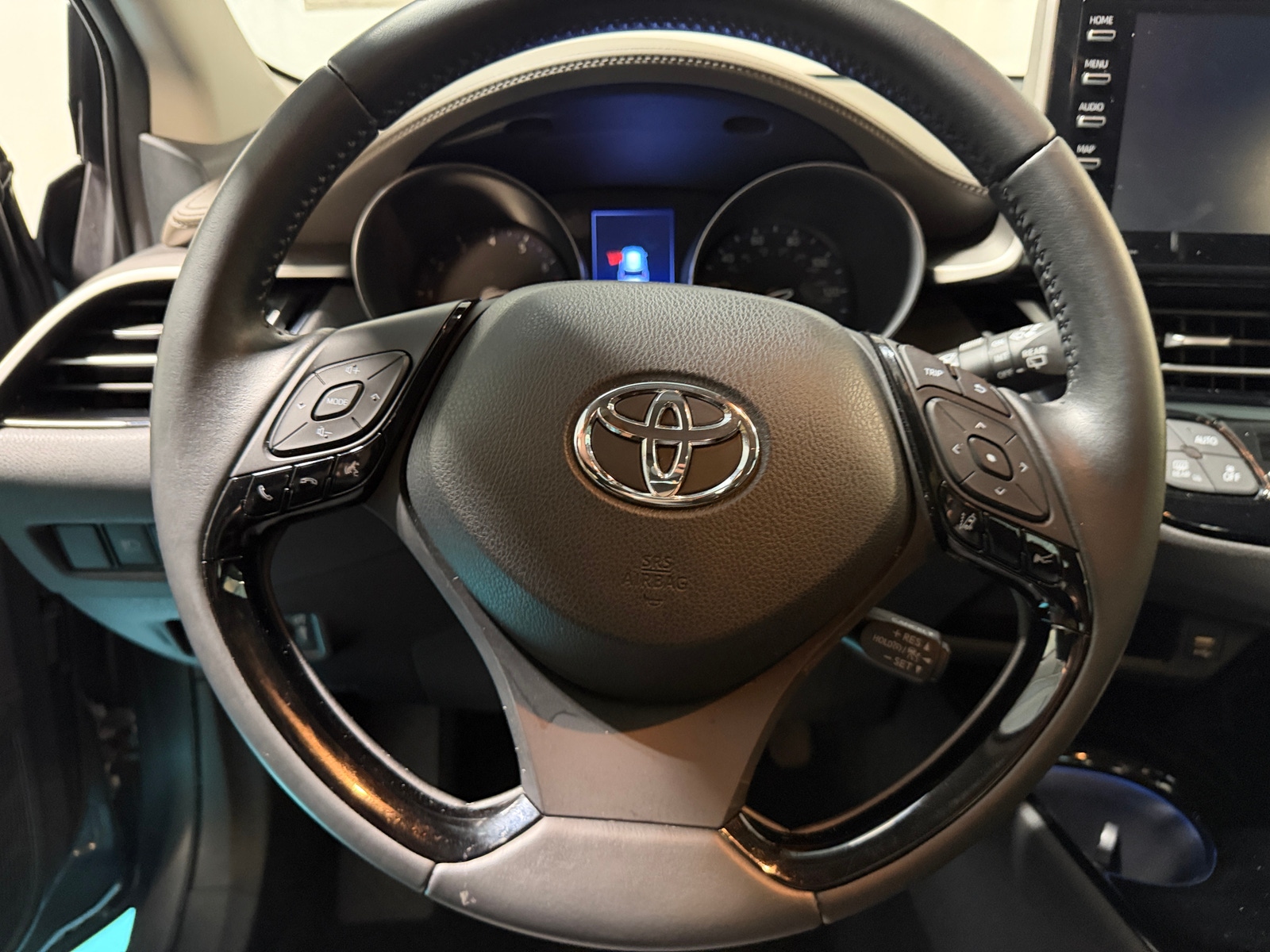Thumbnail: 2021 Toyota C-HR - 4