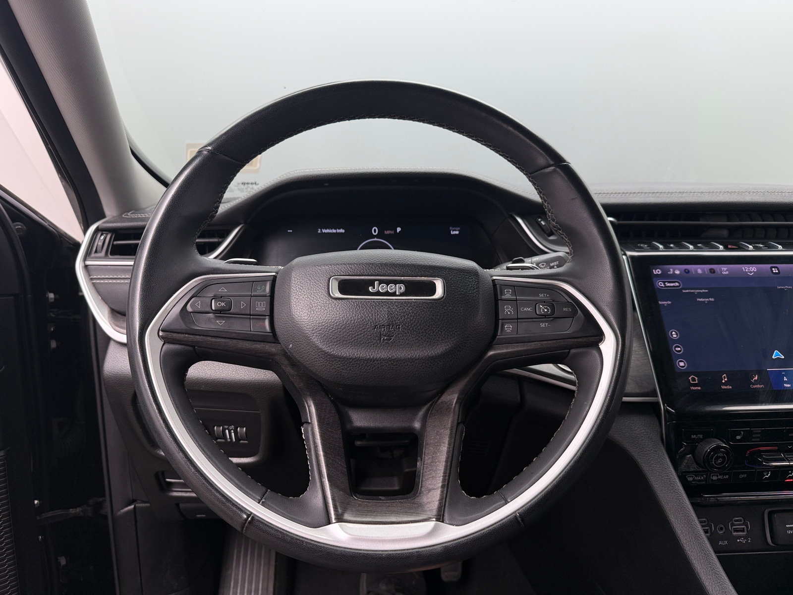 Thumbnail: 2023 Jeep Grand Cherokee - 4