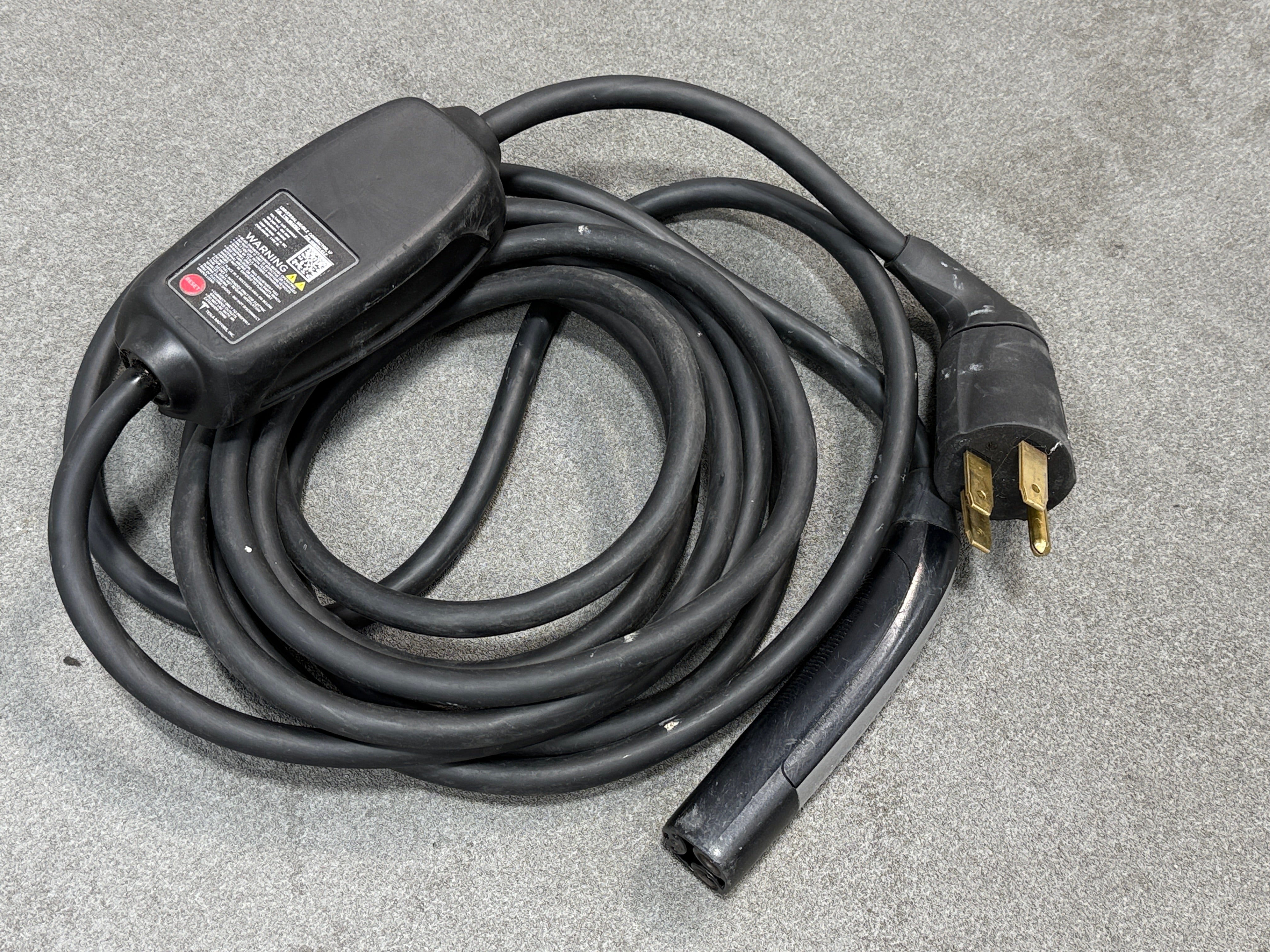 5YJSA1E11HF175920