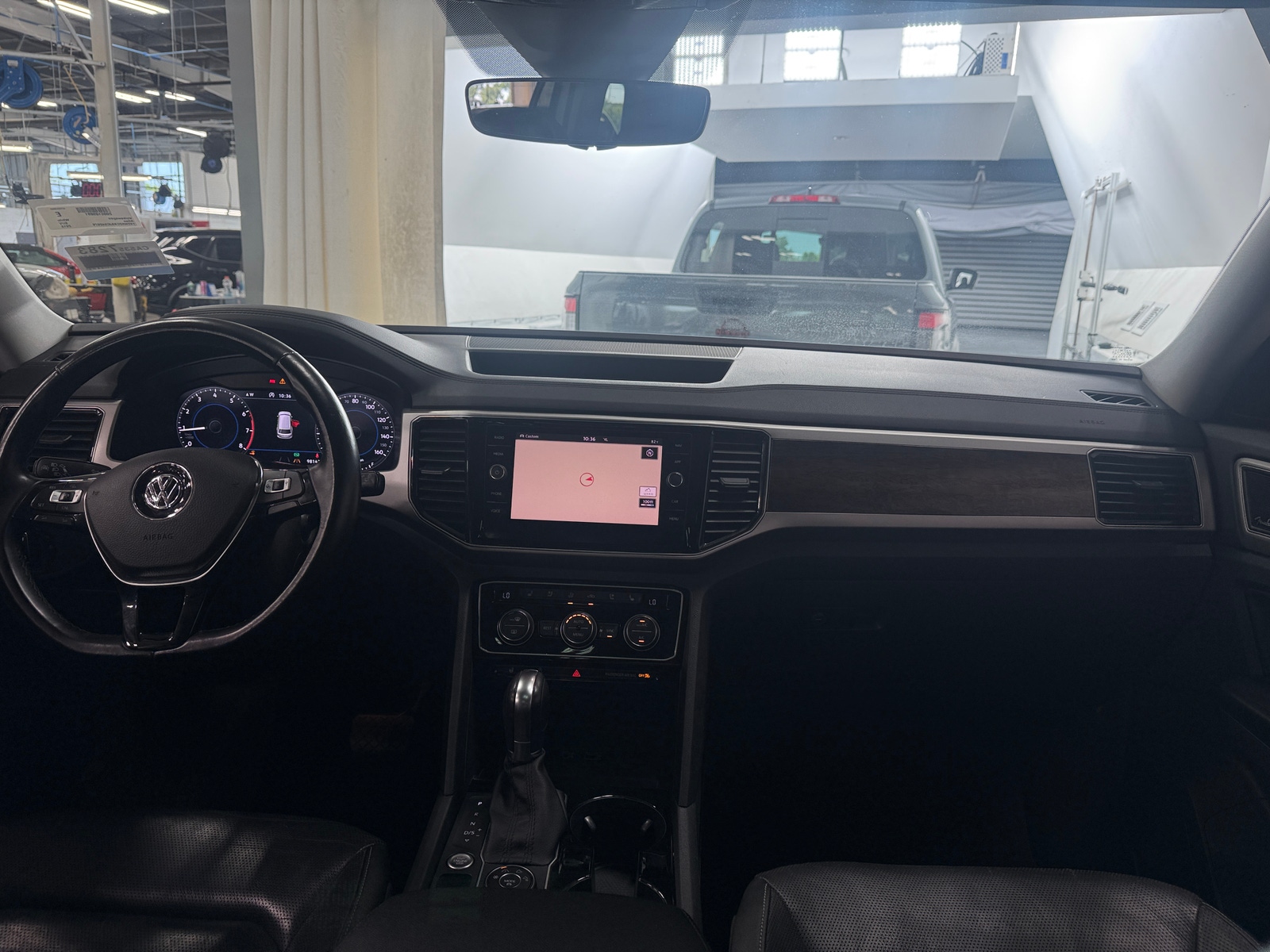 Thumbnail: 2018 Volkswagen Atlas - 2