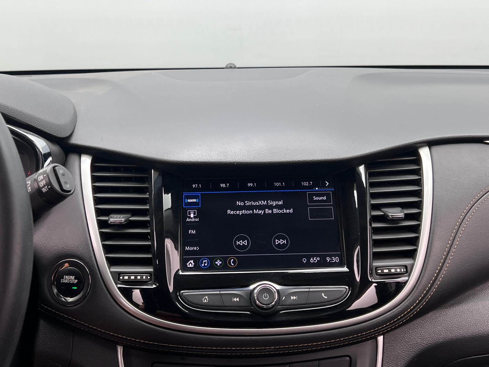 Thumbnail: 2018 Chevrolet Trax - 3