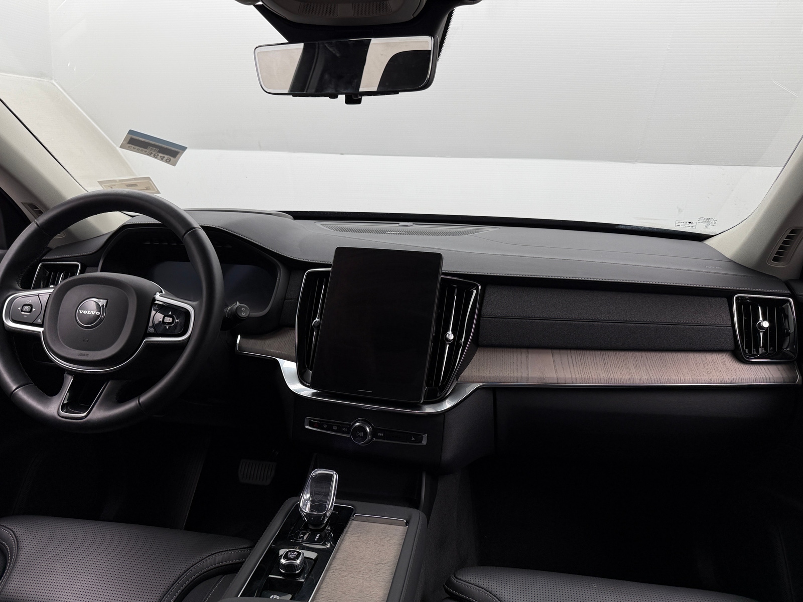Thumbnail: 2025 Volvo XC90 - 2