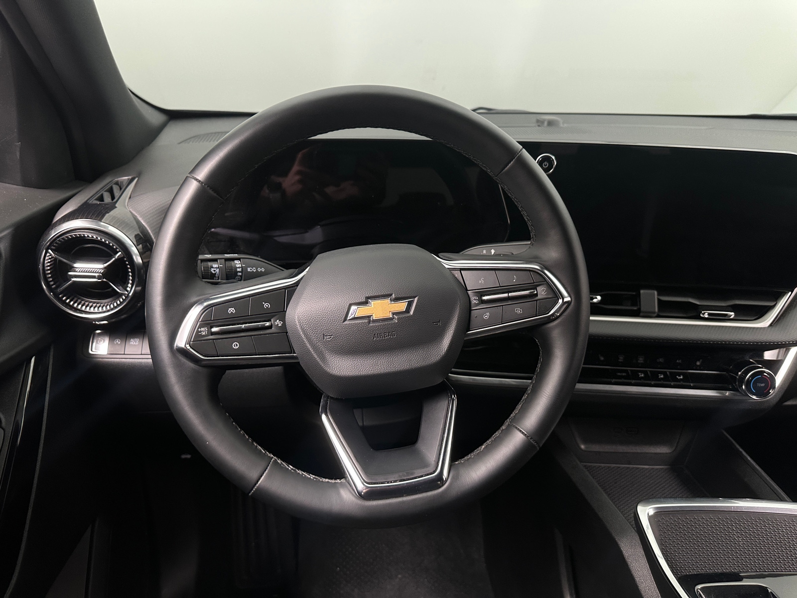 Thumbnail: 2026 Chevrolet Equinox - 5