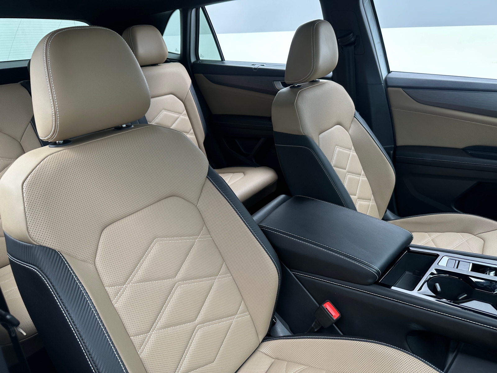 Thumbnail: 2026 Volkswagen Atlas - 2