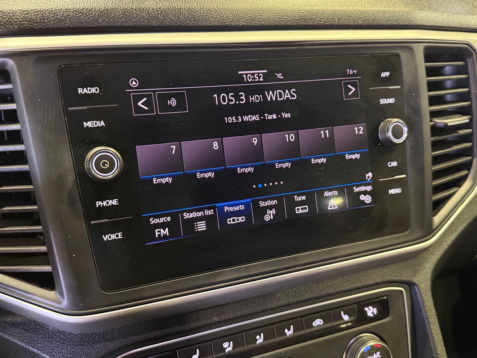 Thumbnail: 2021 Volkswagen Atlas - 3