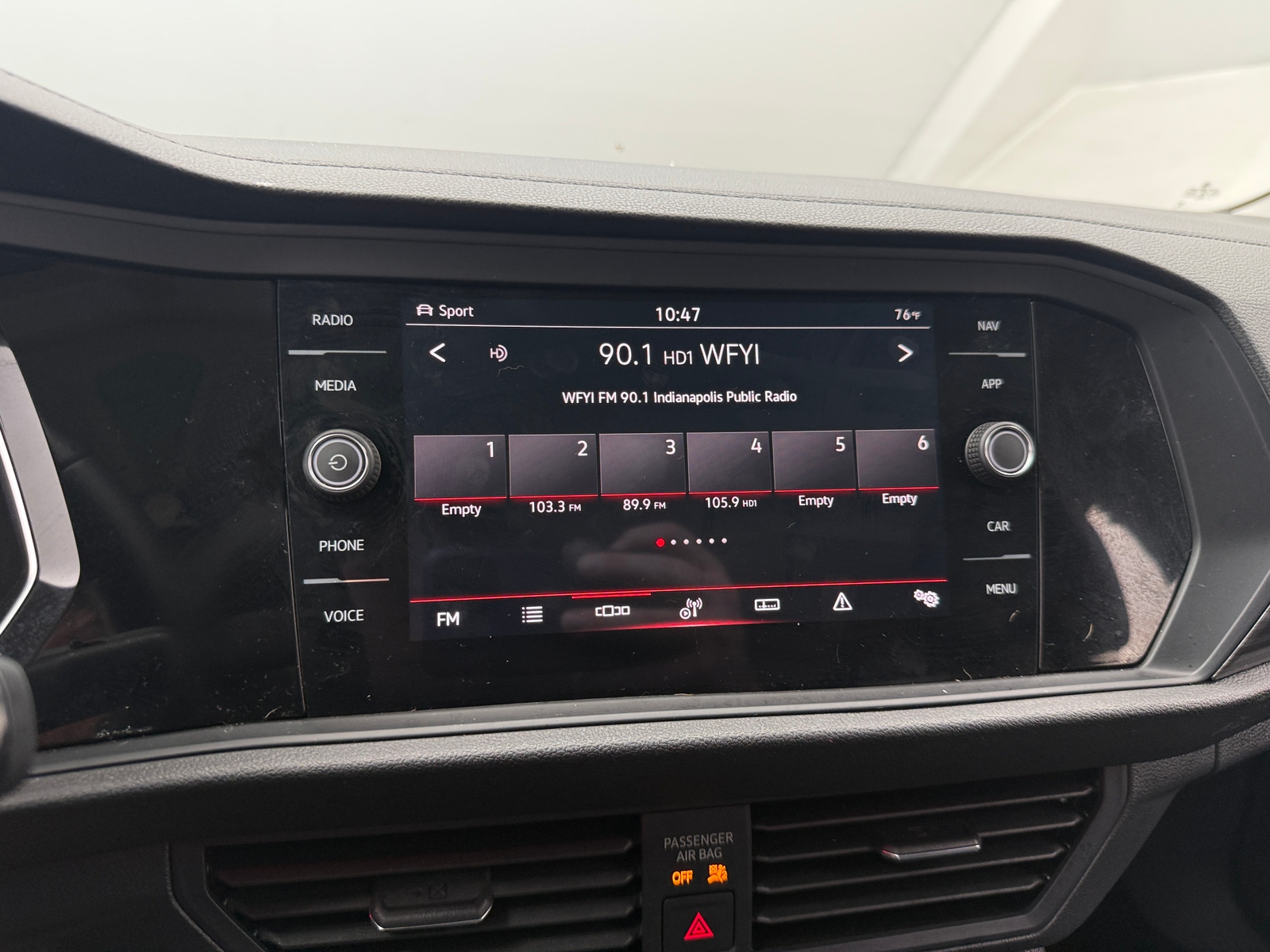 Thumbnail: 2023 Volkswagen Jetta - 3
