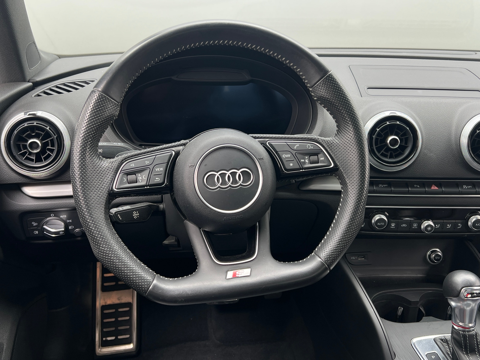 Thumbnail: 2017 Audi S3 - 4