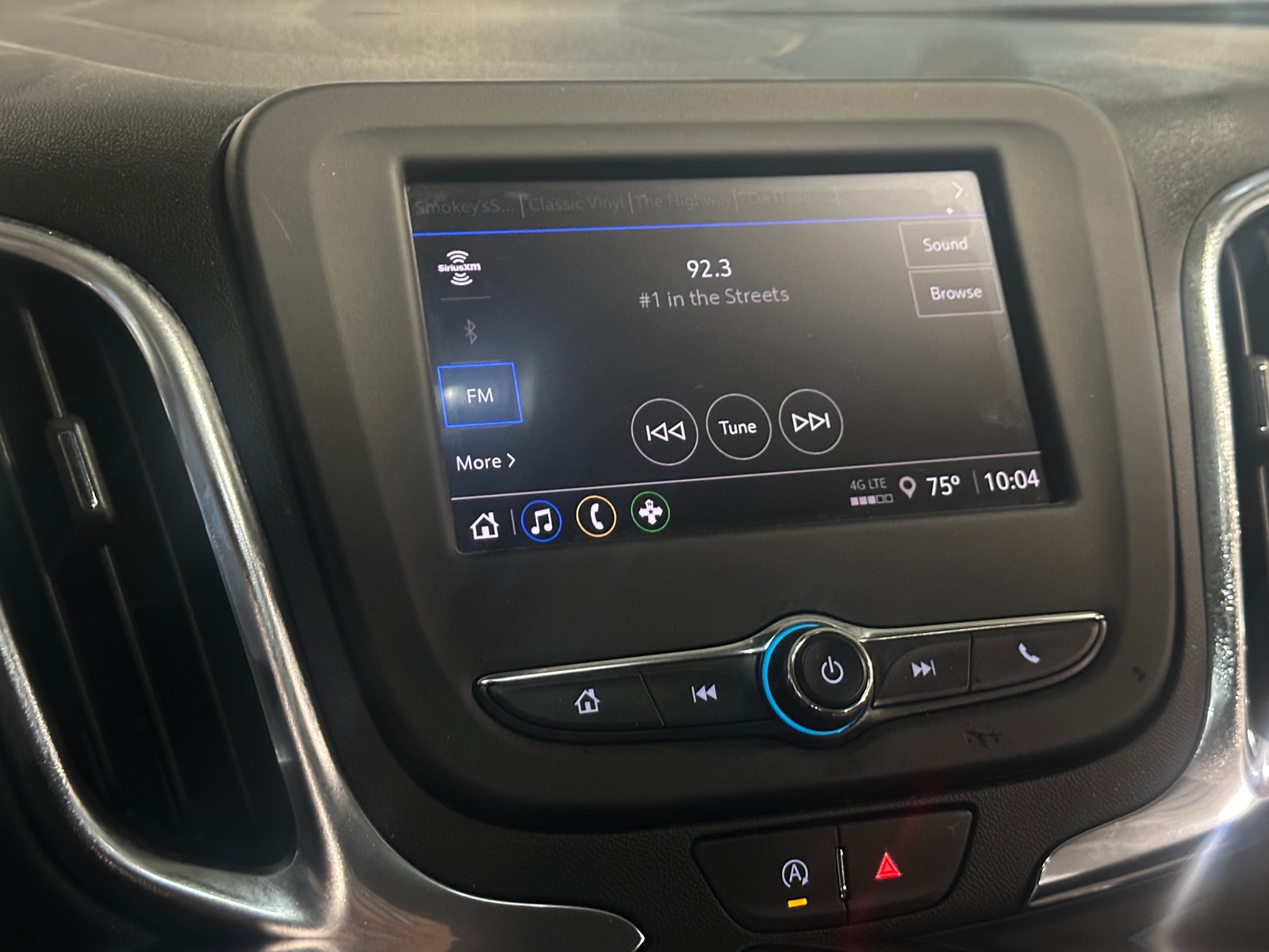 Thumbnail: 2022 Chevrolet Equinox - 4