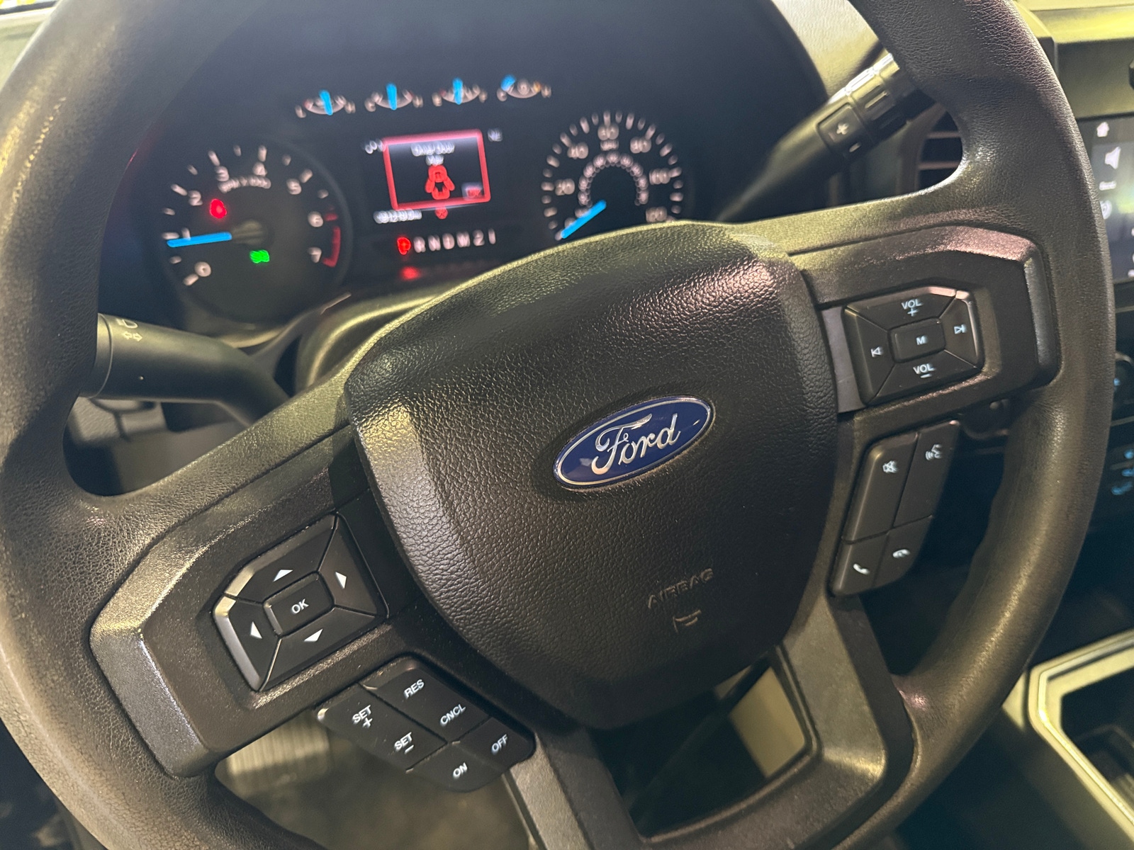 Thumbnail: 2017 Ford Econoline - 5
