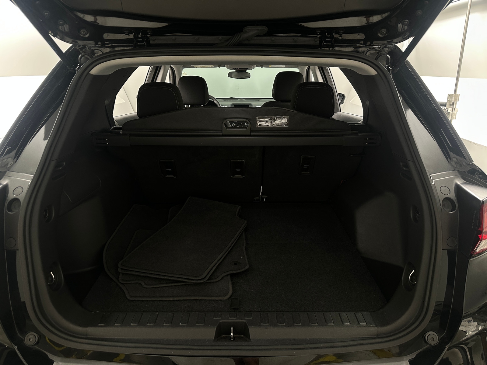 Thumbnail: 2024 Chevrolet Equinox - 7