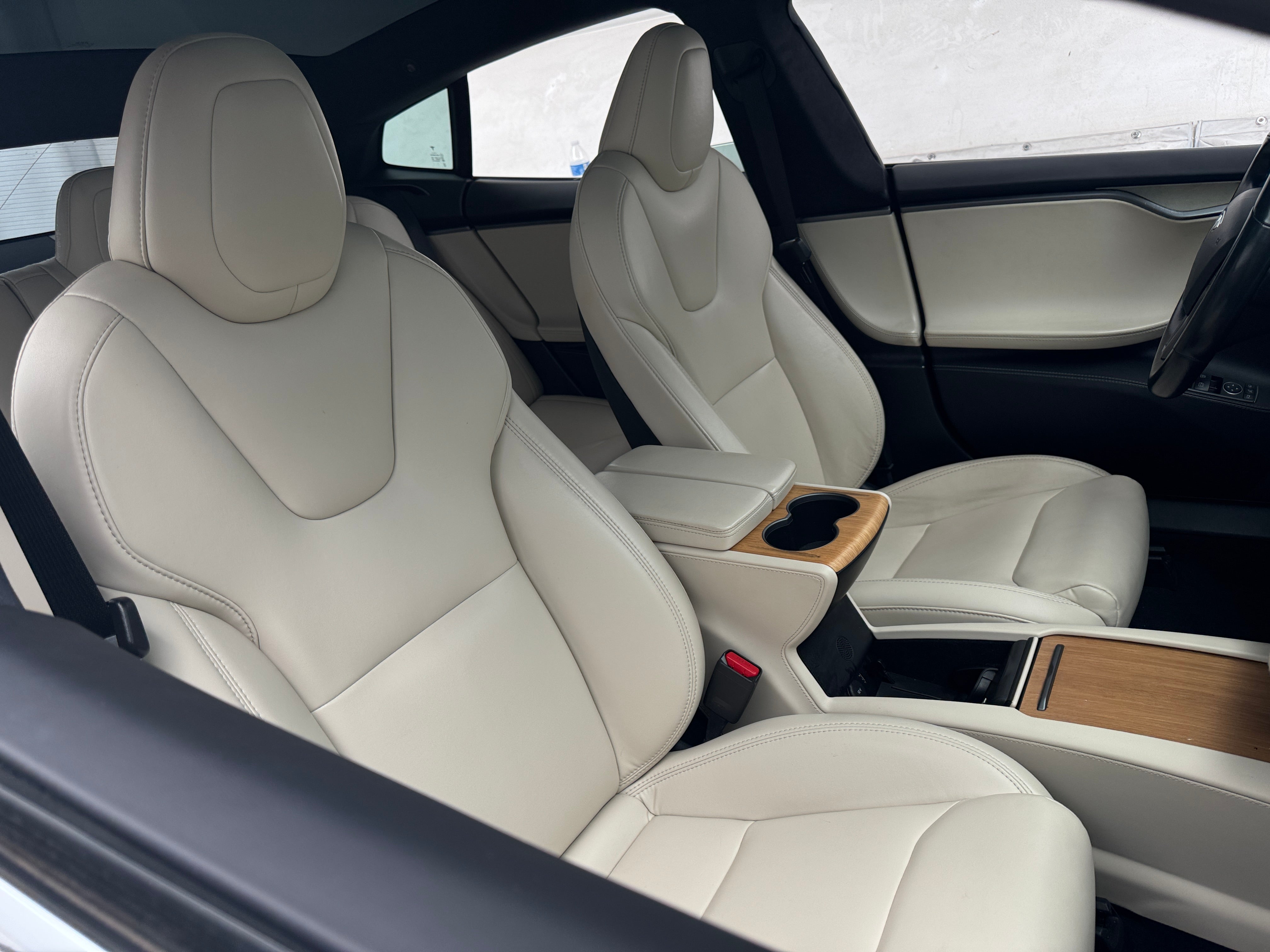 Used 2021 Tesla Model S Long Range Plus with VIN 5YJSA1E27MF424708 for sale in Oak Creek, WI