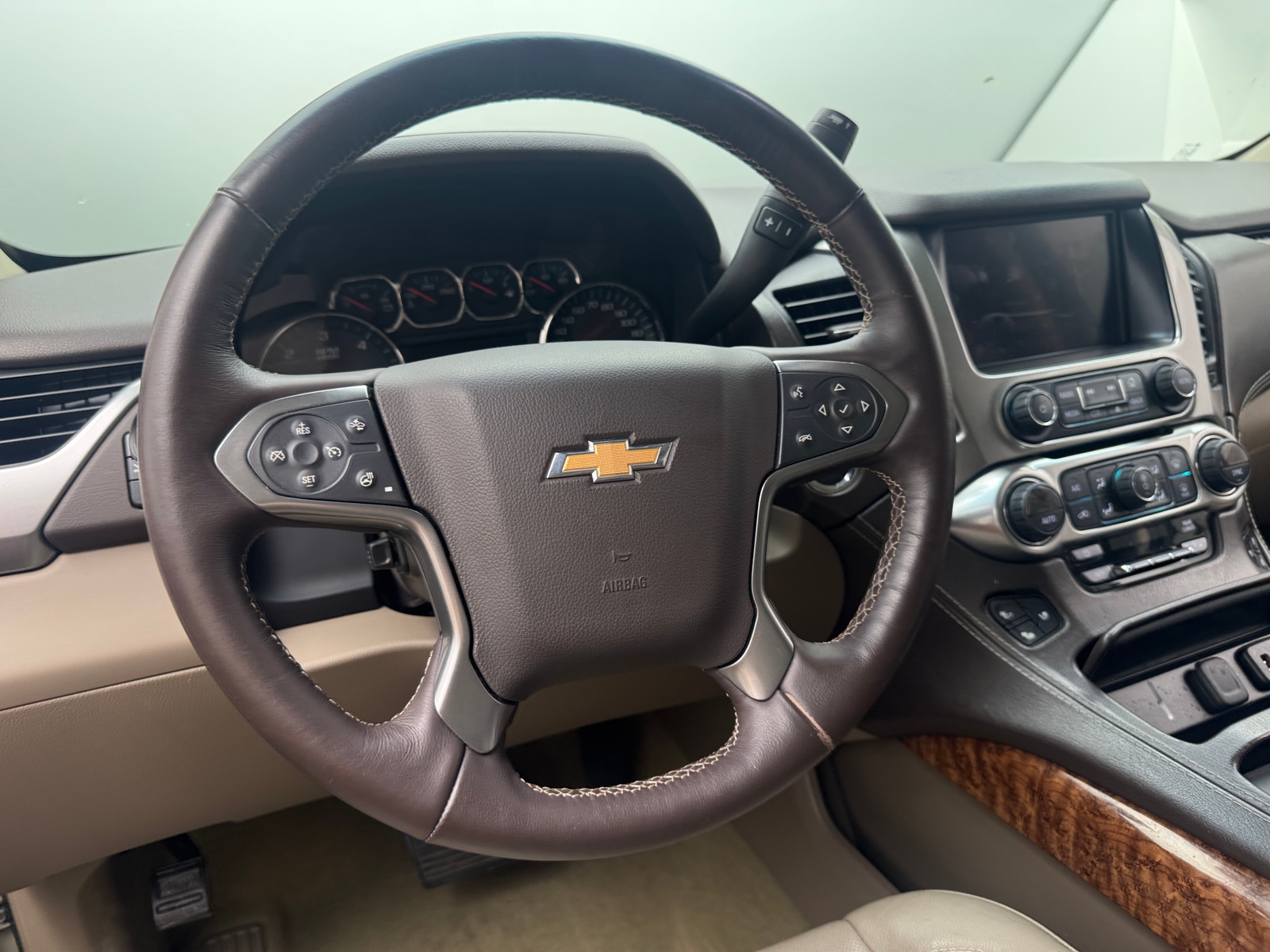 Thumbnail: 2017 Chevrolet Tahoe - 4