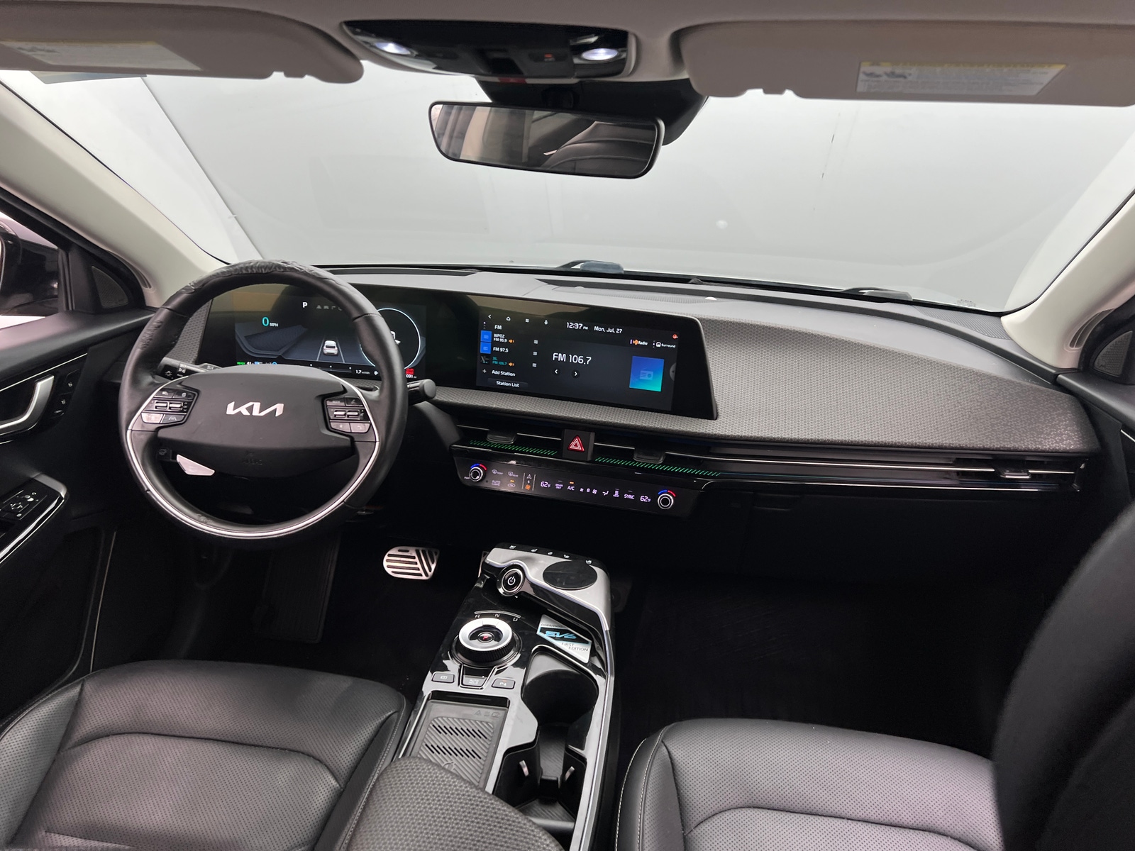 Thumbnail: 2022 Kia EV6 - 2