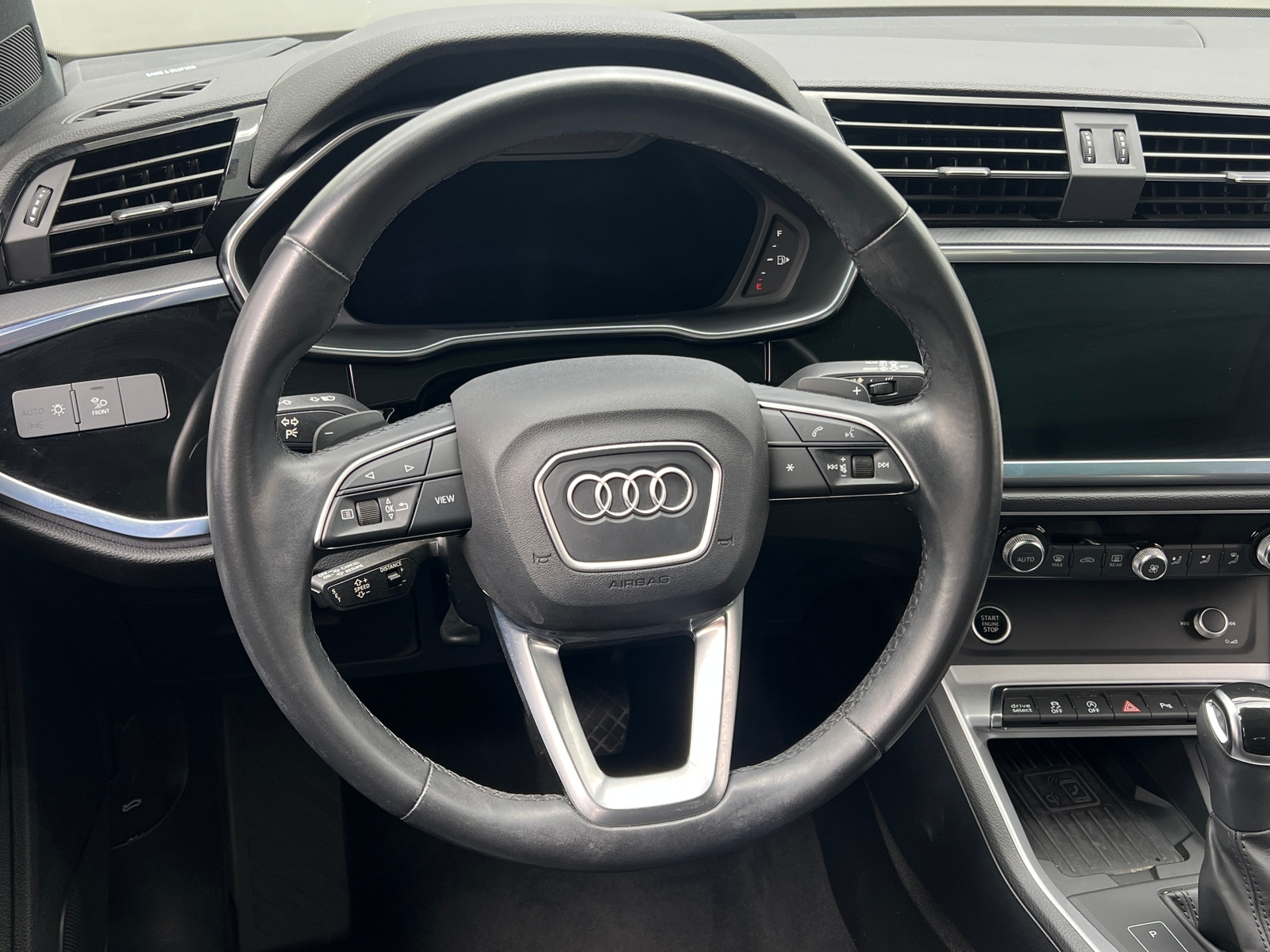 Thumbnail: 2021 Audi Q3 - 4