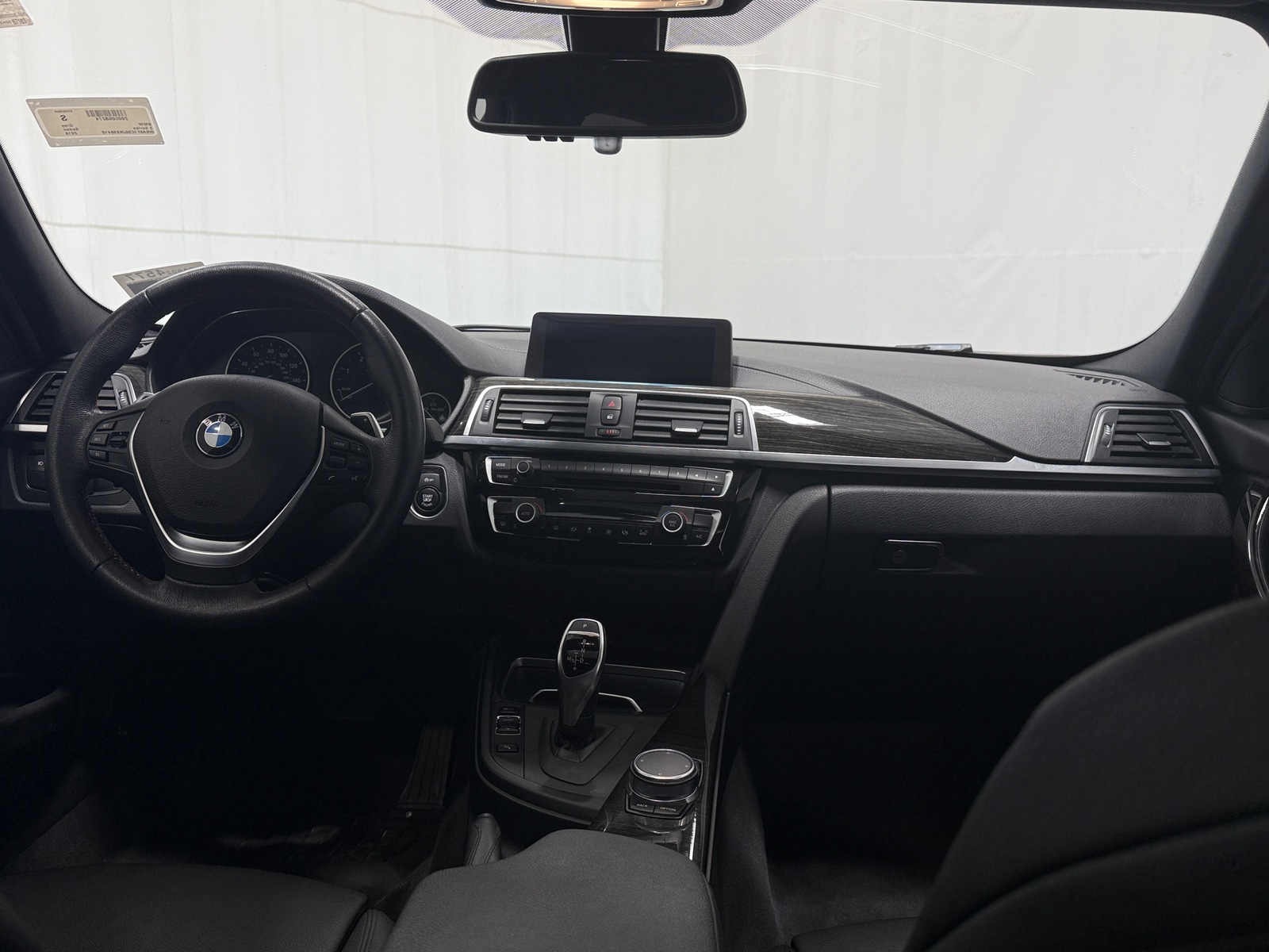 Thumbnail: 2018 BMW 3 Series - 2