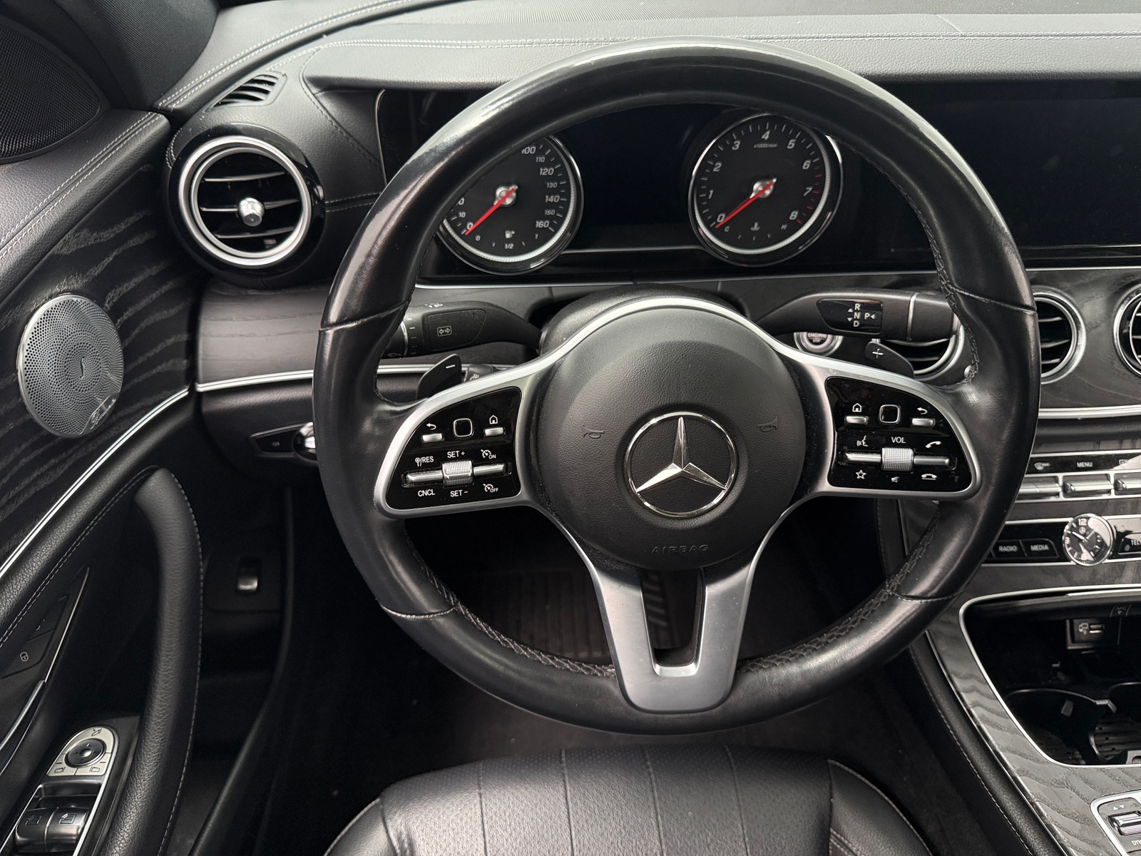 Thumbnail: 2019 Mercedes-Benz E-Class - 4