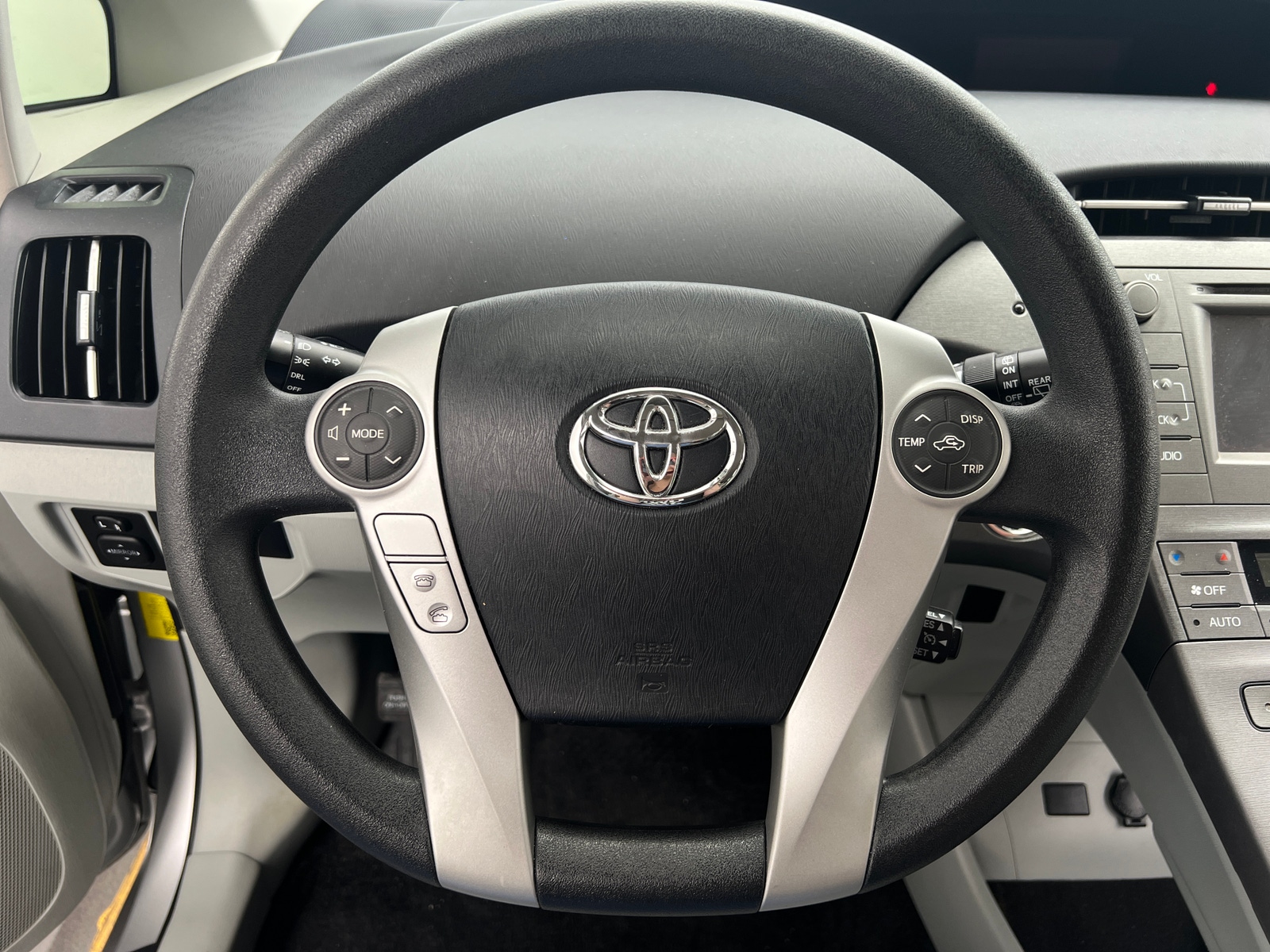Thumbnail: 2015 Toyota Prius - 5
