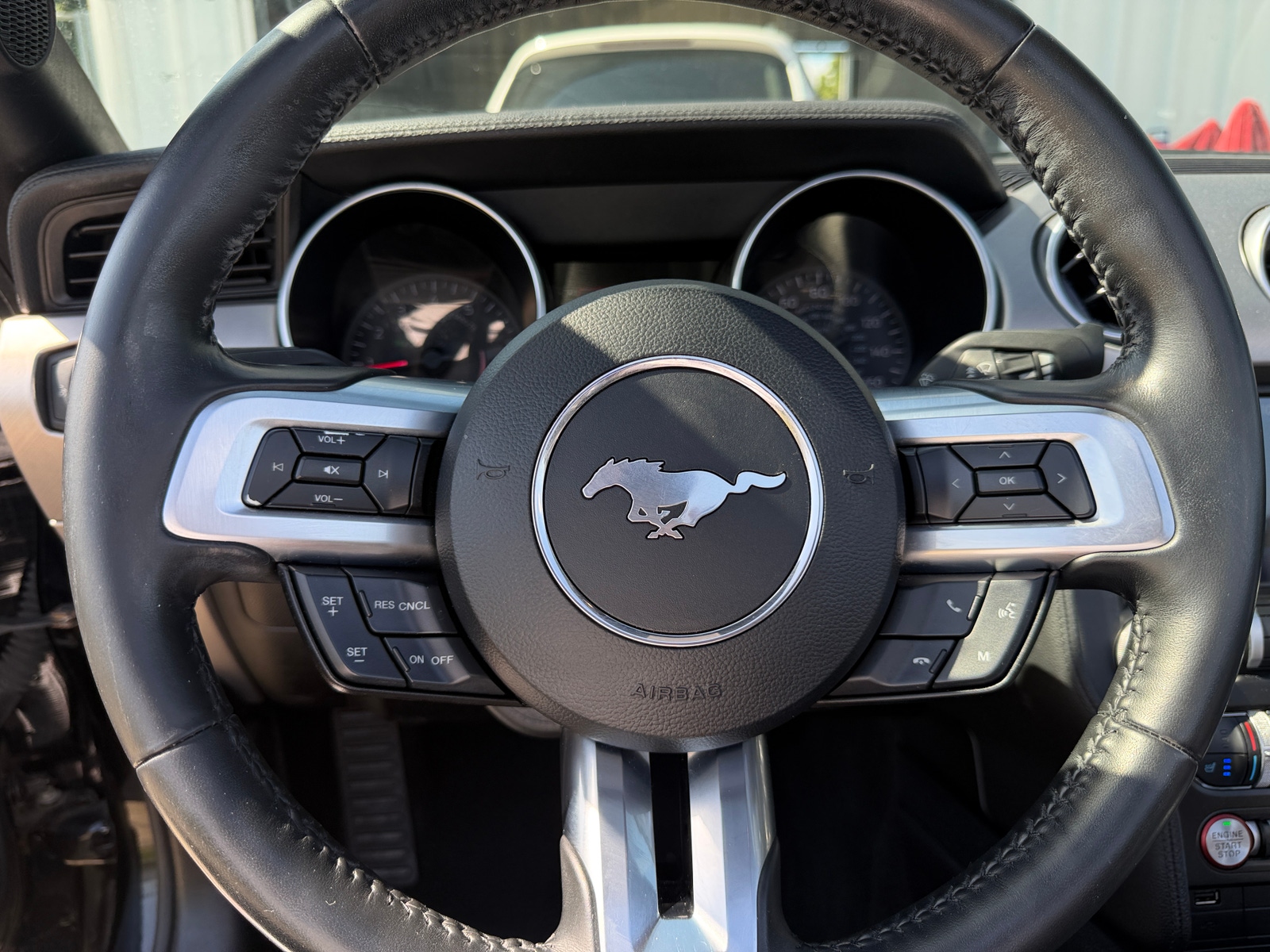 Thumbnail: 2022 Ford Mustang - 4