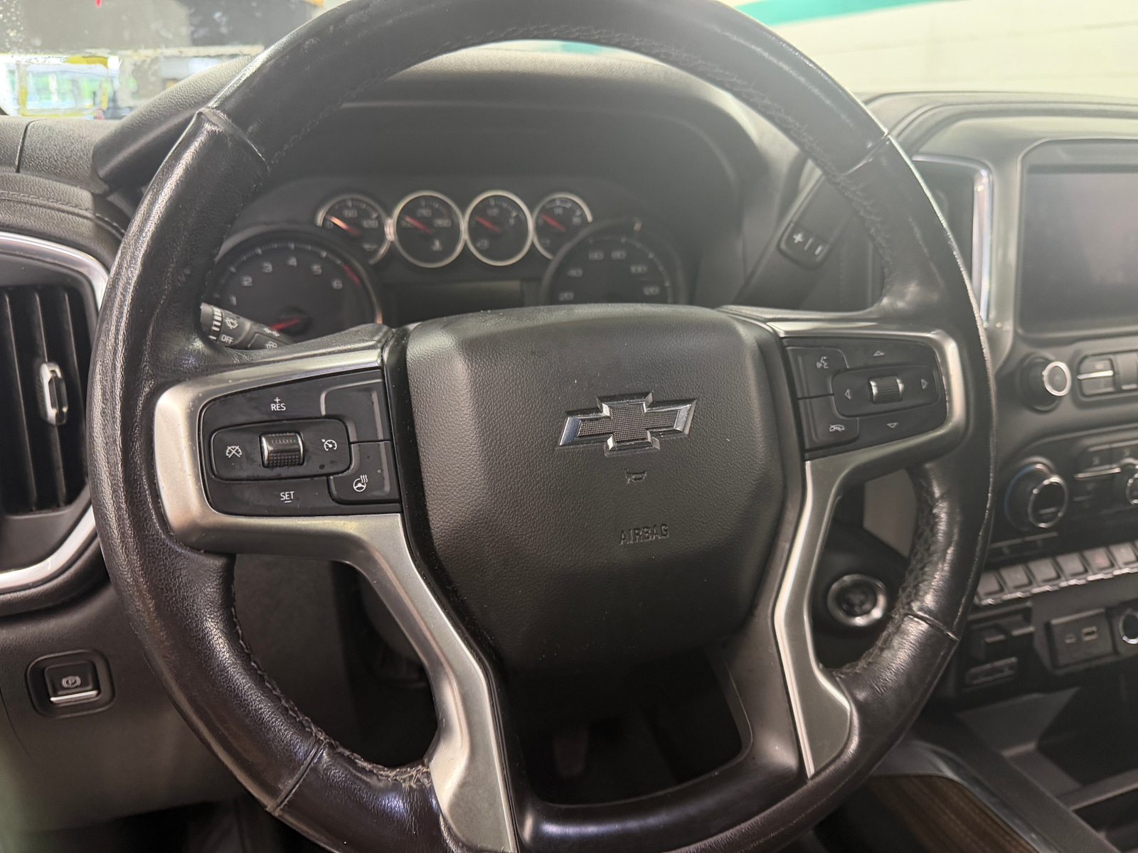 Thumbnail: 2020 Chevrolet Silverado 1500 - 5