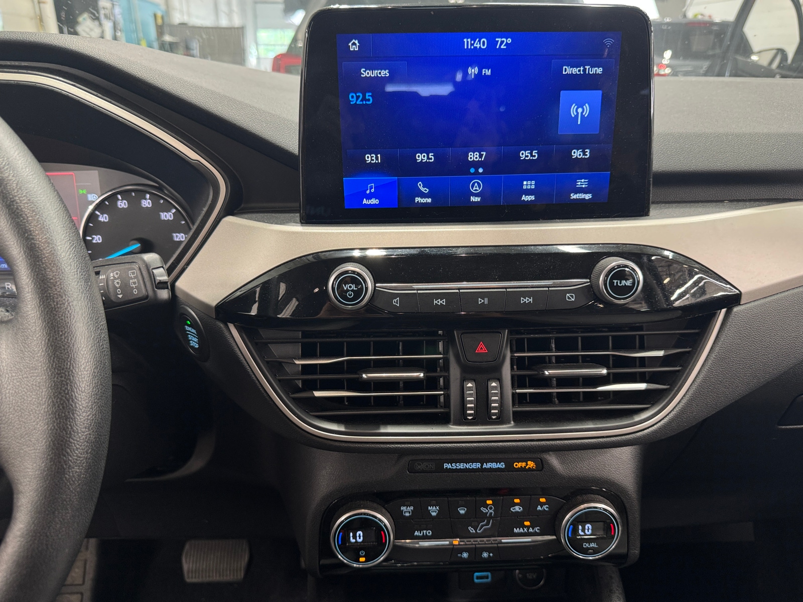 Thumbnail: 2021 Ford Escape - 4