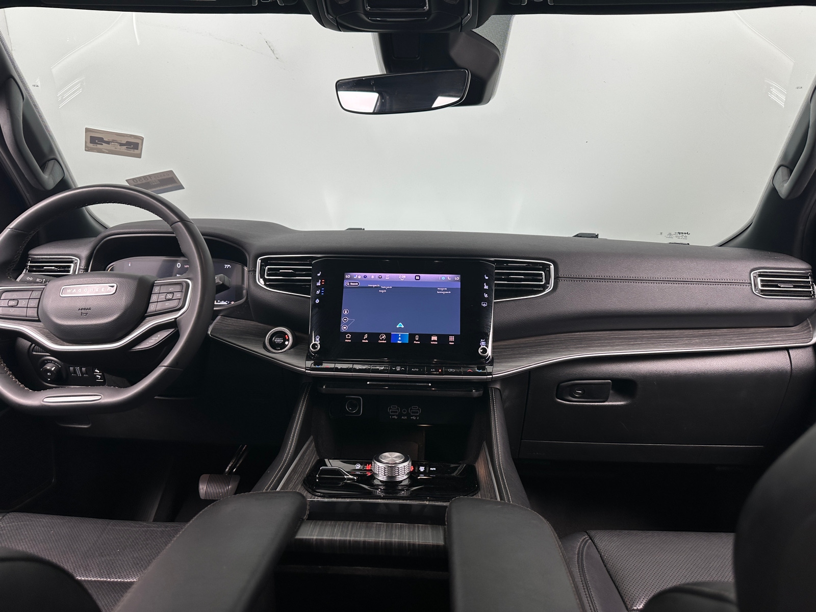 Thumbnail: 2024 Jeep Wagoneer - 2