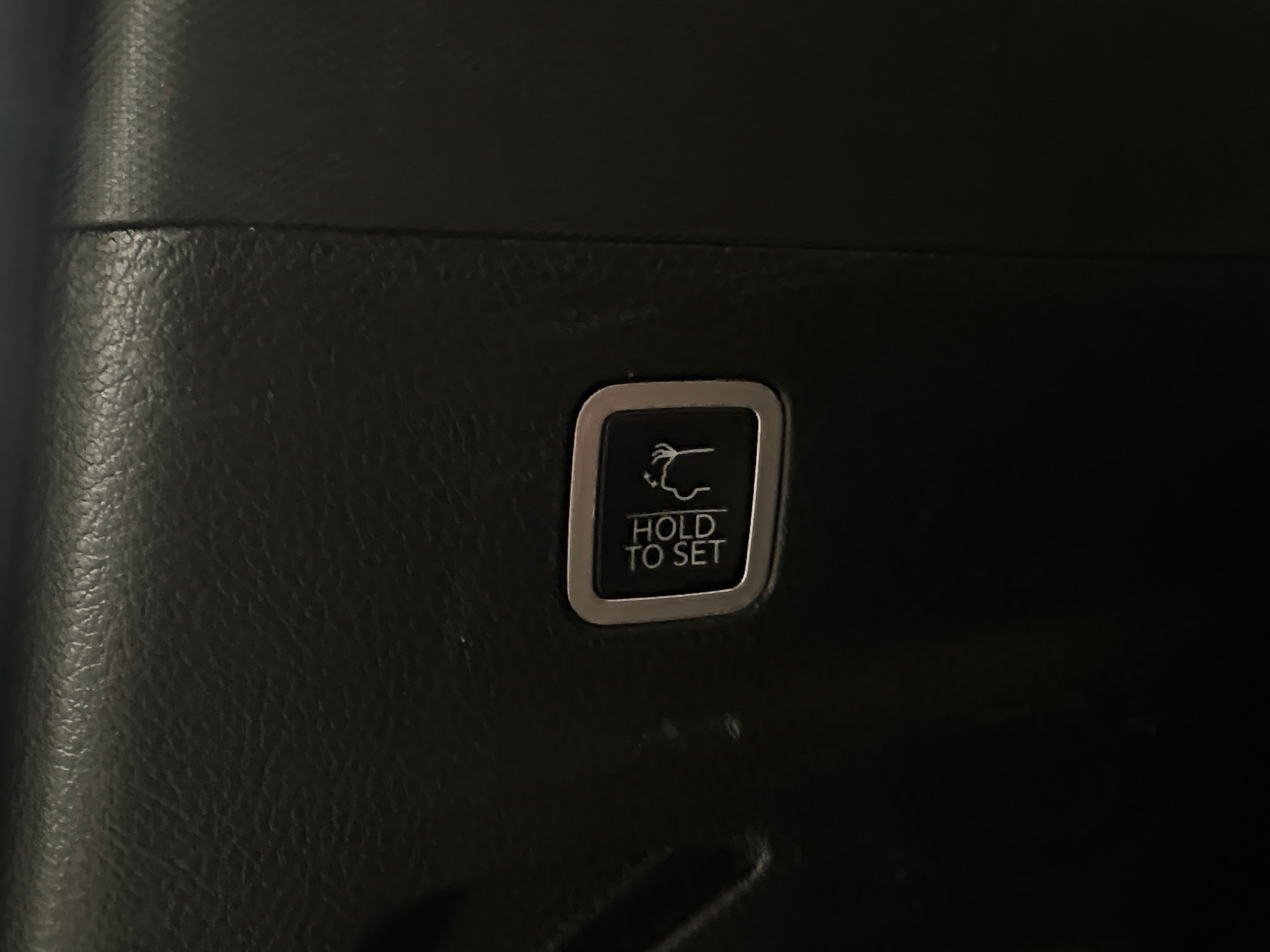 2024 Jeep Wagoneer L Series II - Photo 2